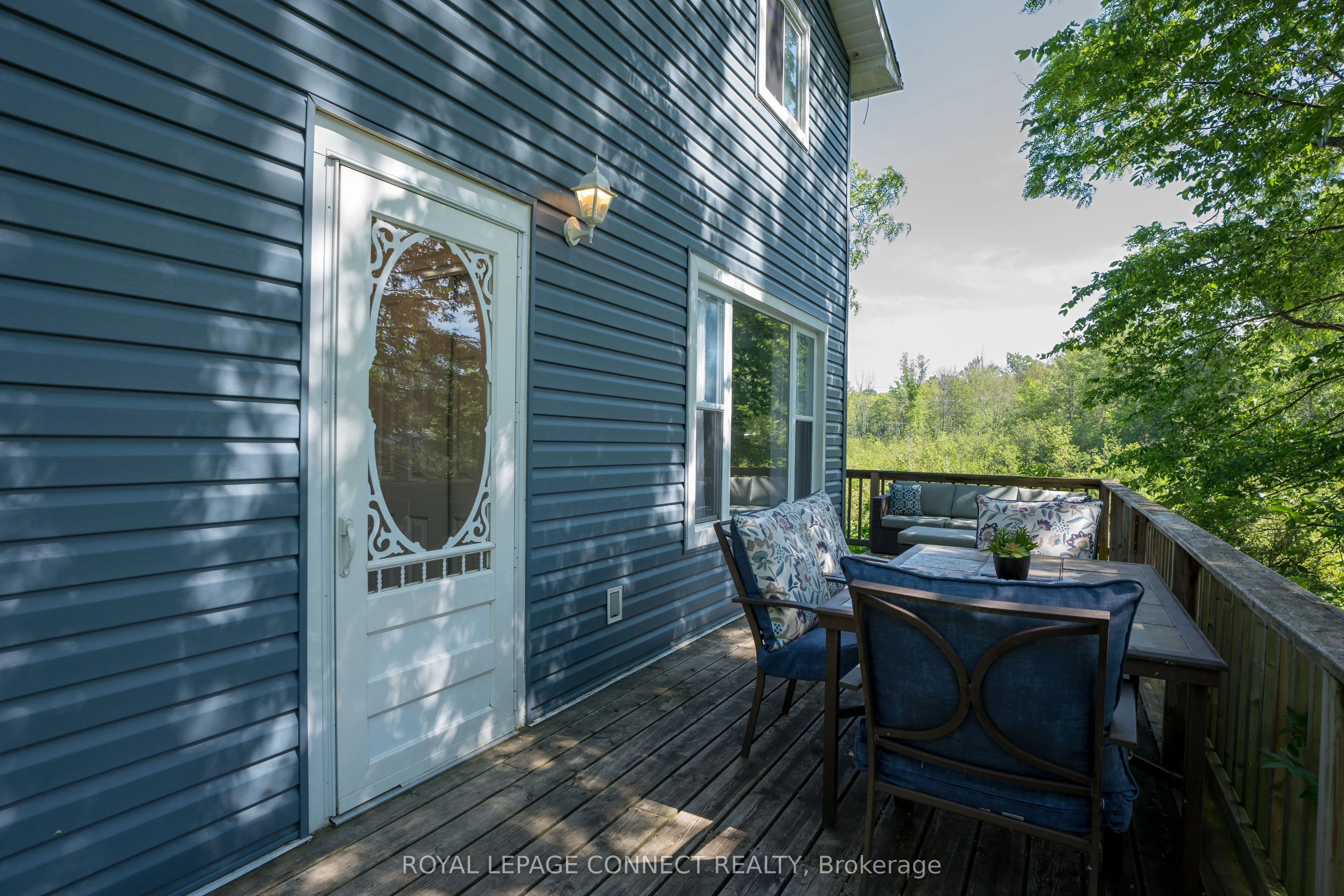1049 Johnston Road