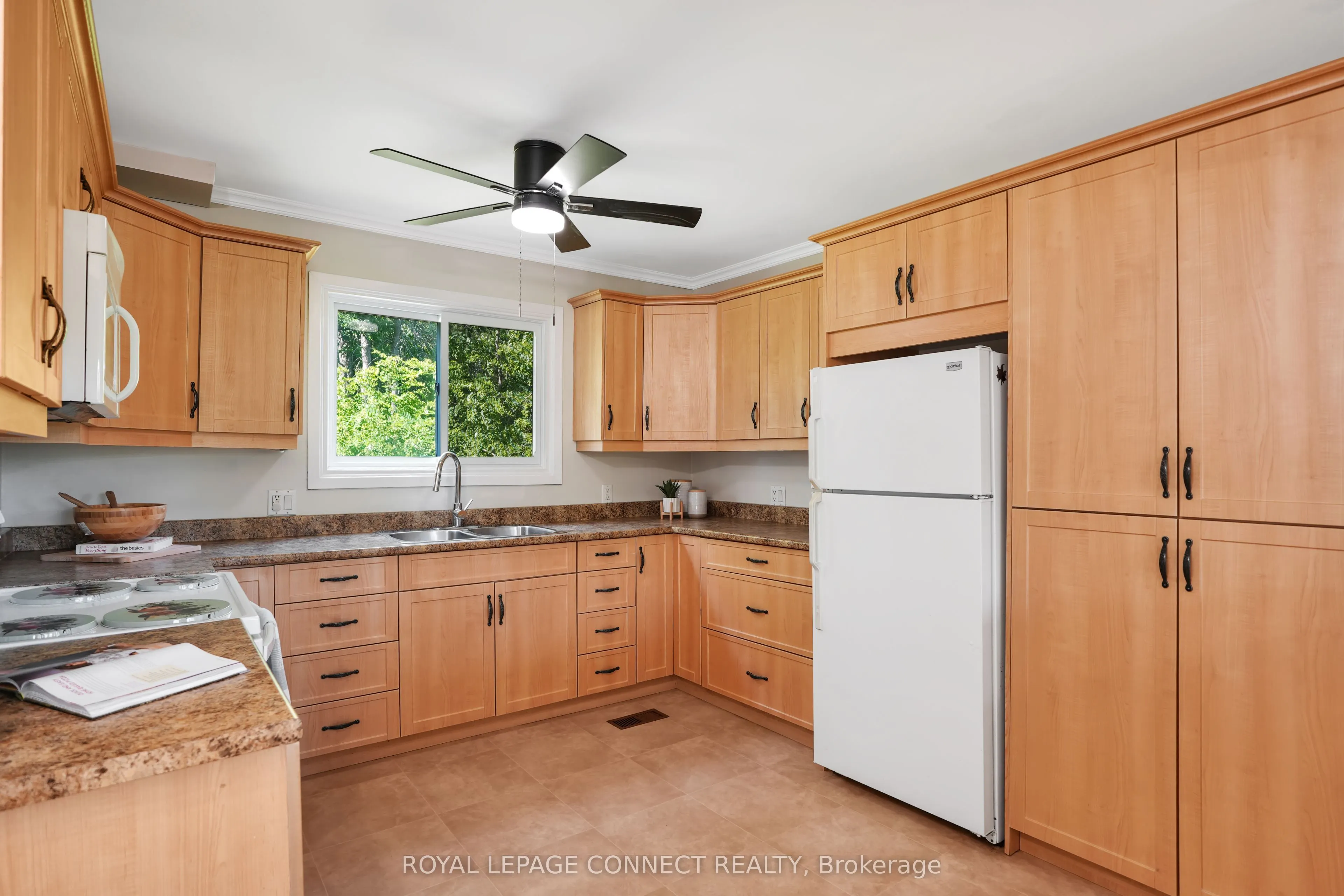 1049 Johnston Road