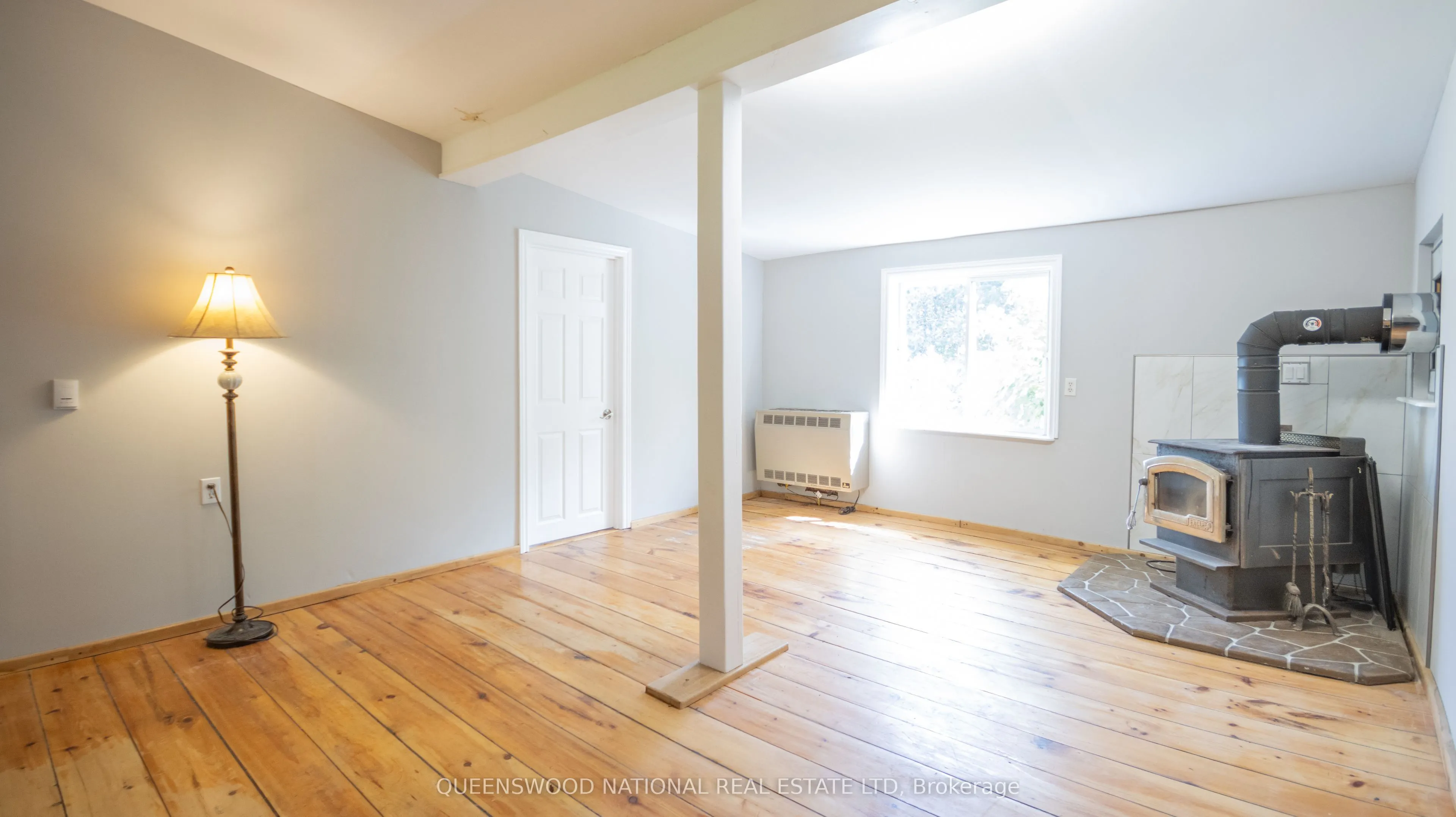842 Centreview Road