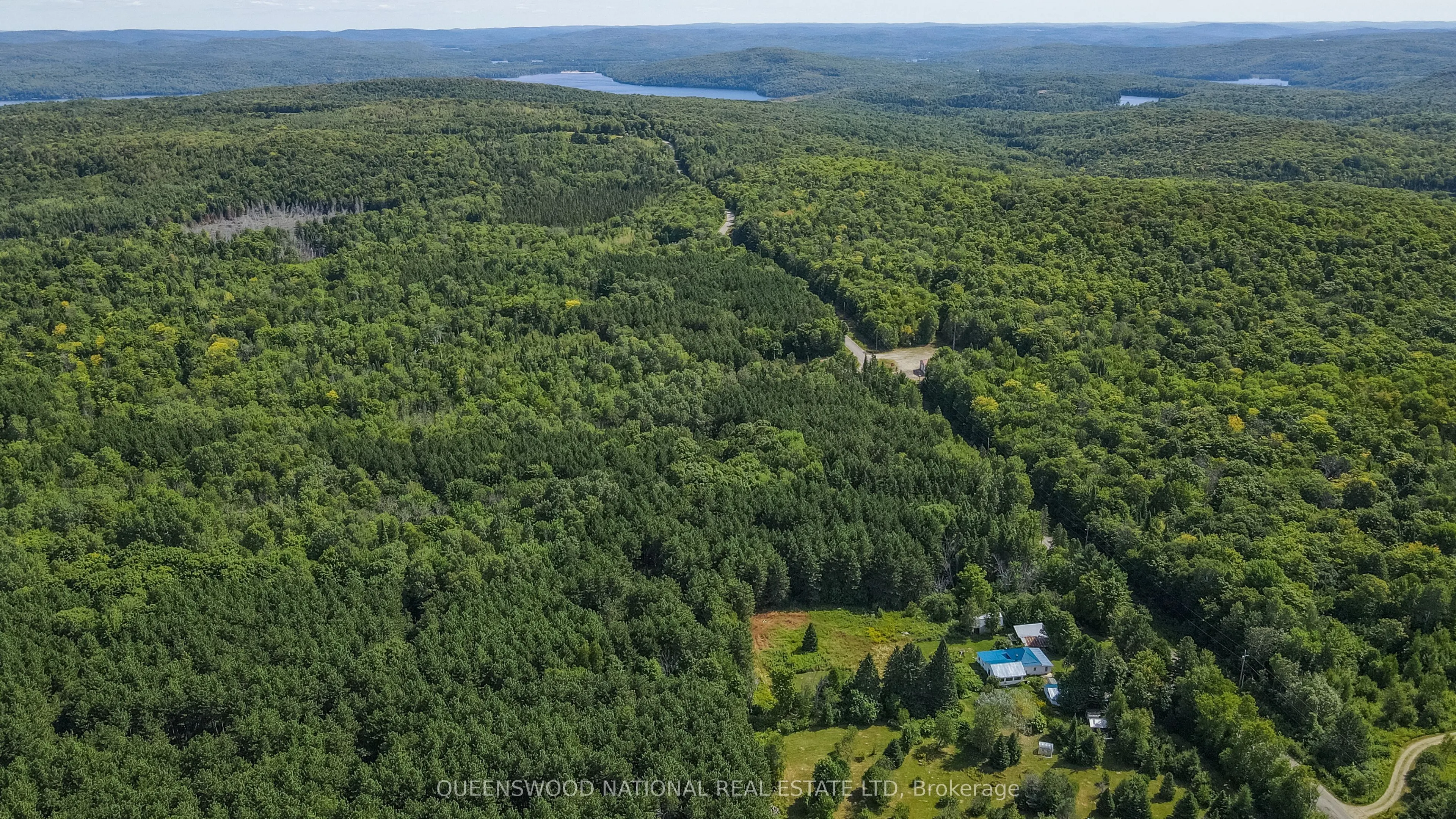 842 Centreview Road