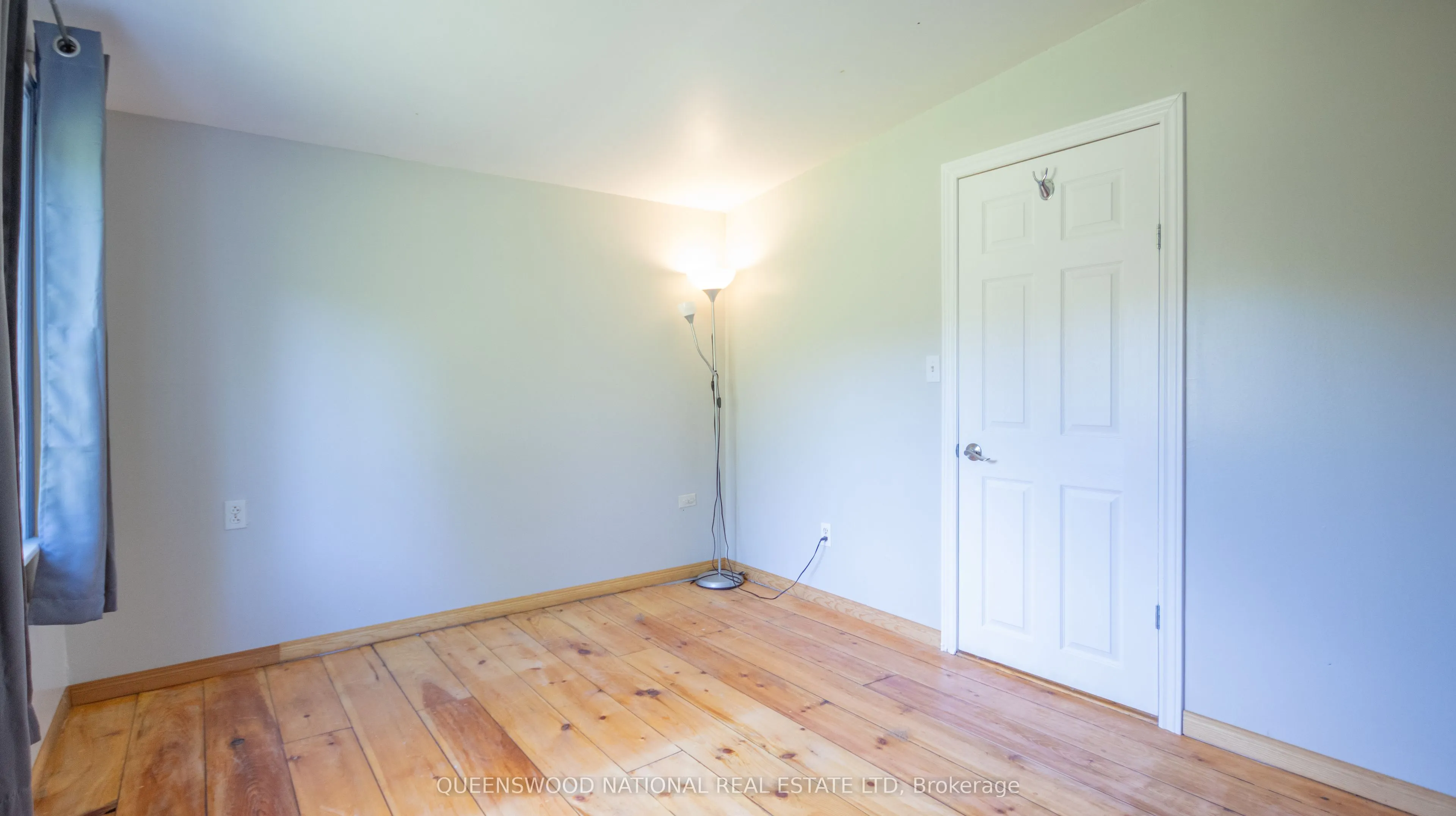 842 Centreview Road