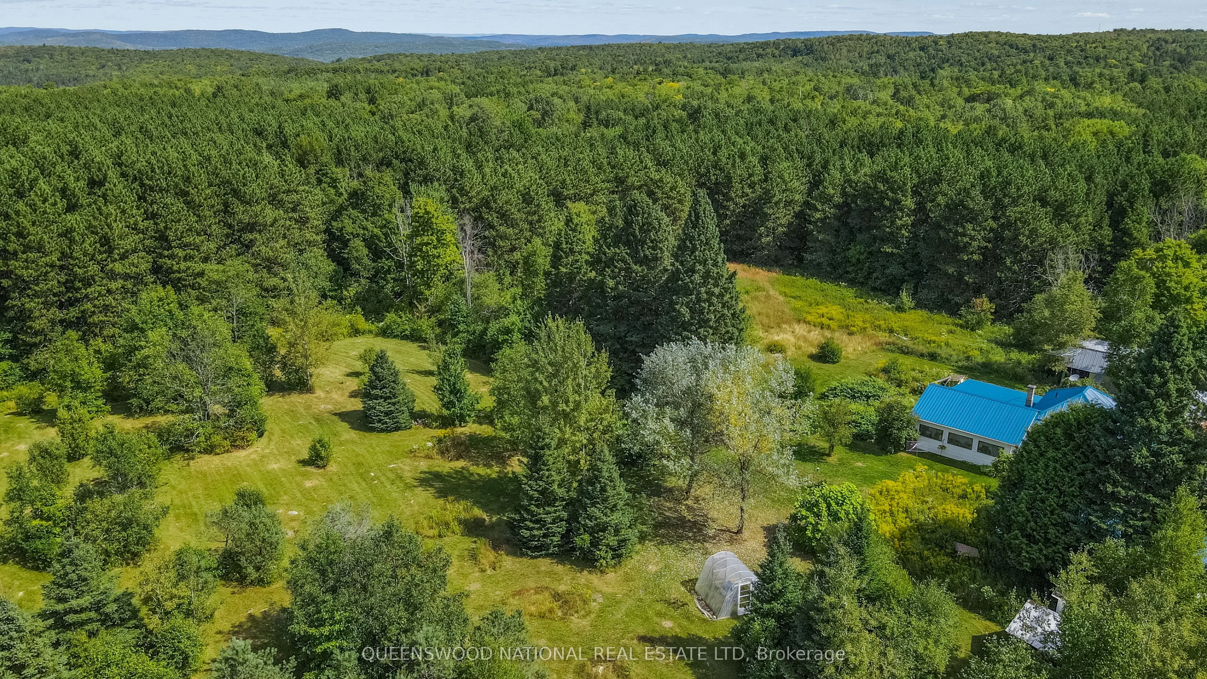 842 Centreview Road
