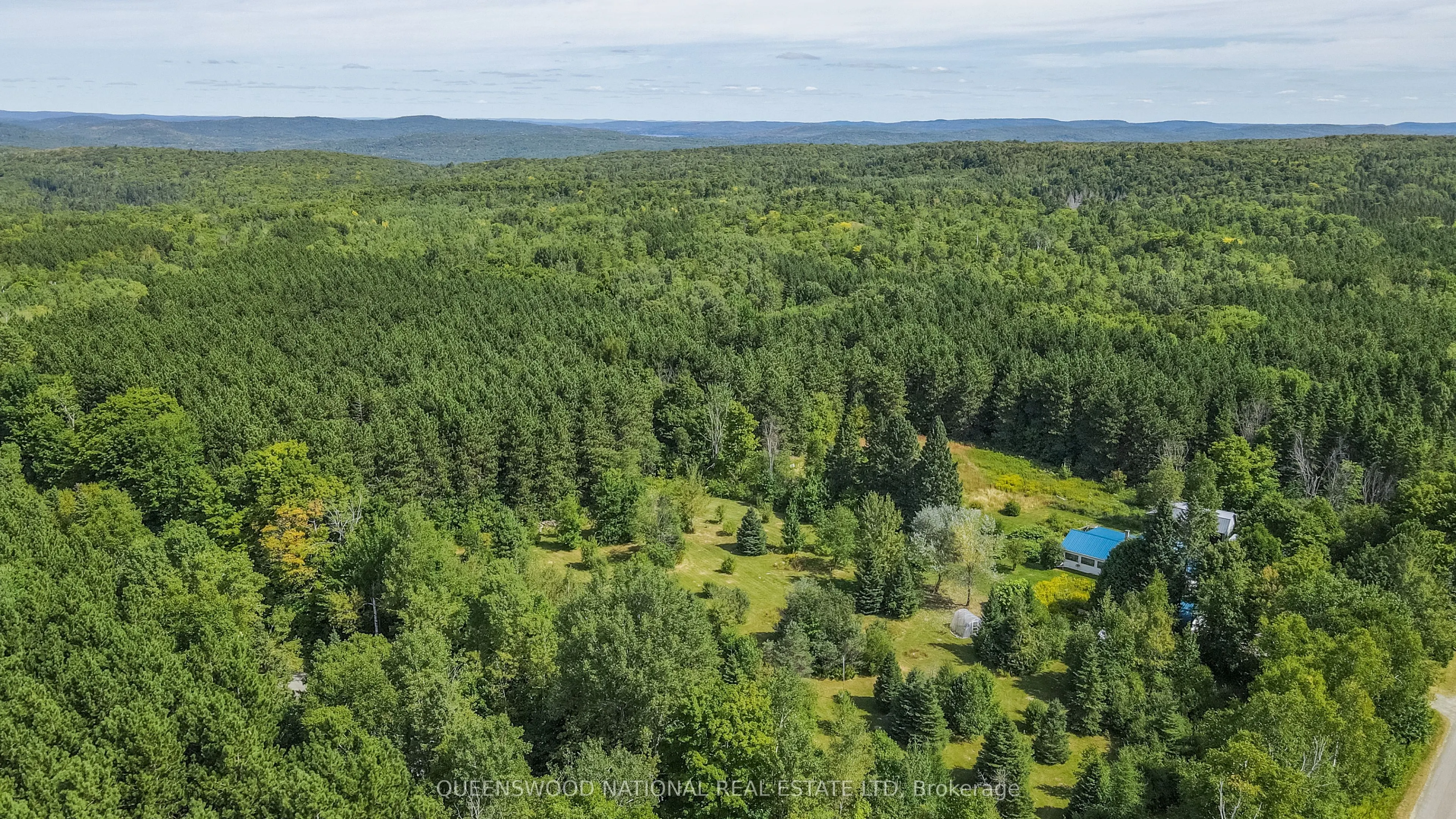 842 Centreview Road