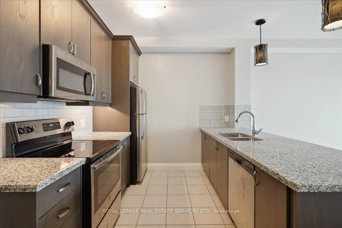 118 King Street E, #920