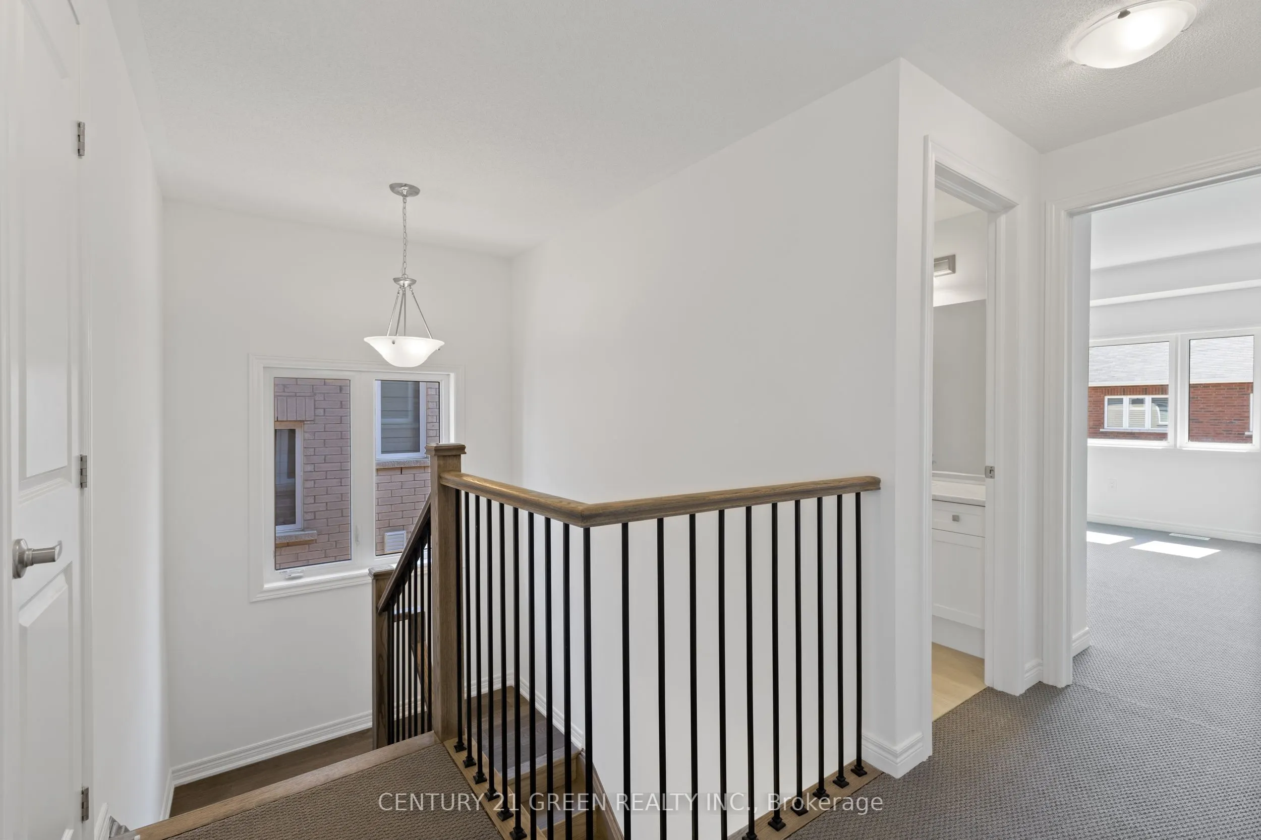 8 Shawbridge Court, #Main