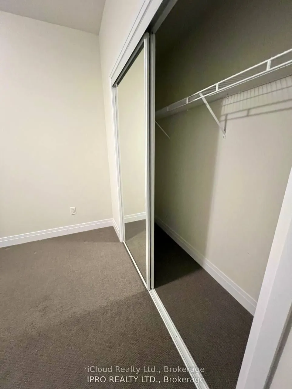 16 Concord Place, #909