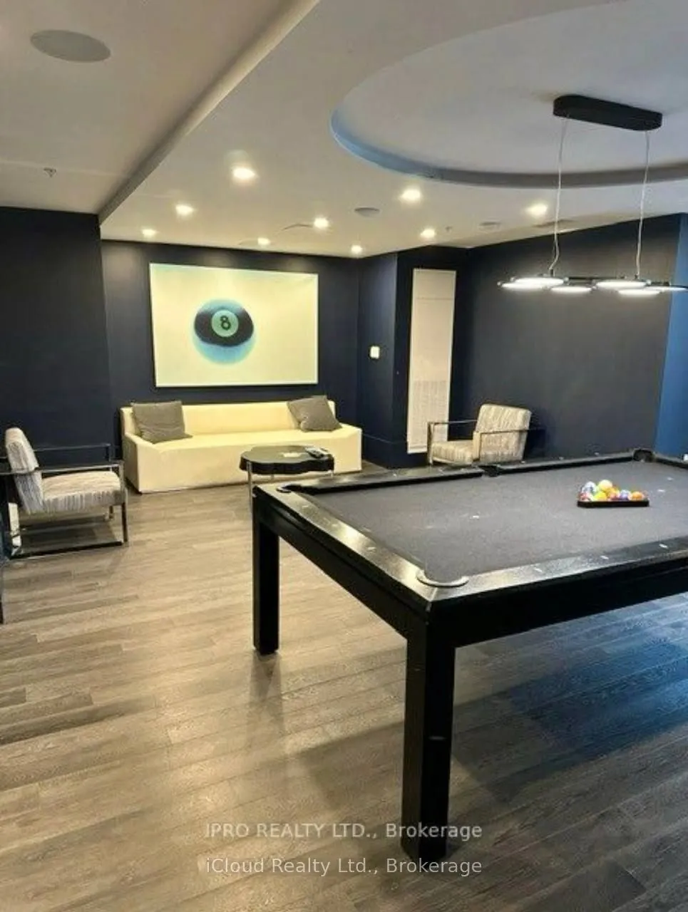 16 Concord Place, #909