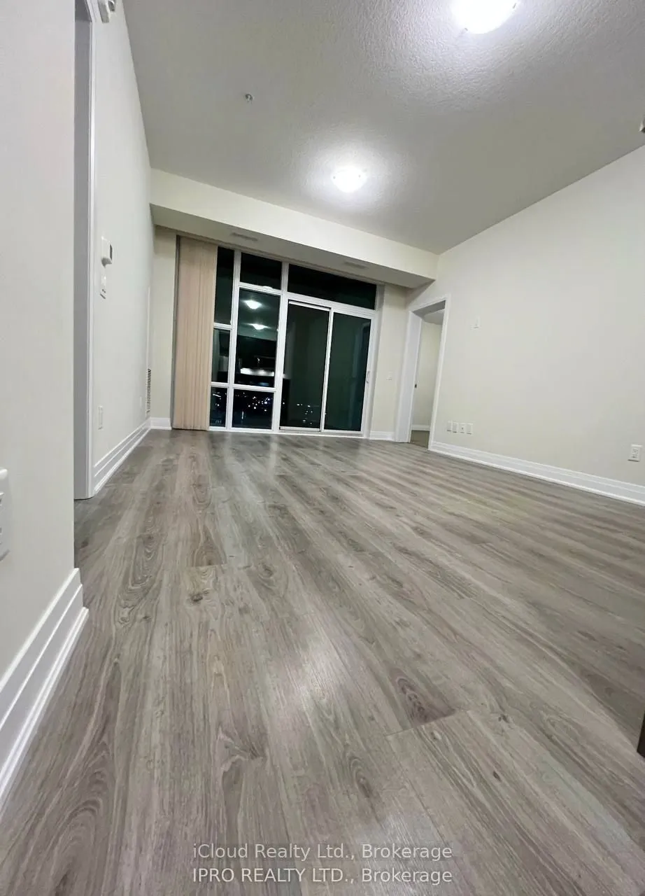 16 Concord Place, #909