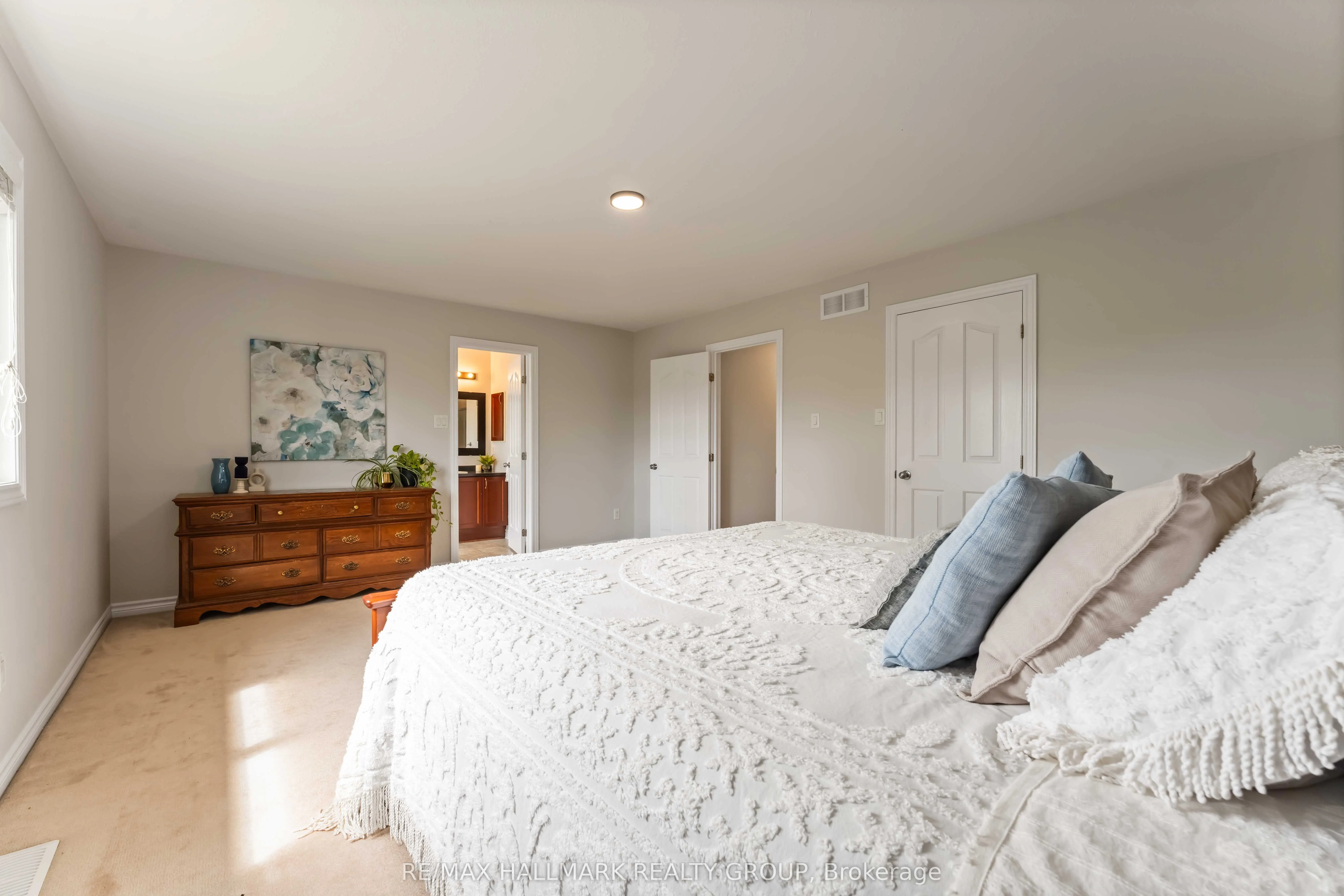 656 Everlasting Crescent