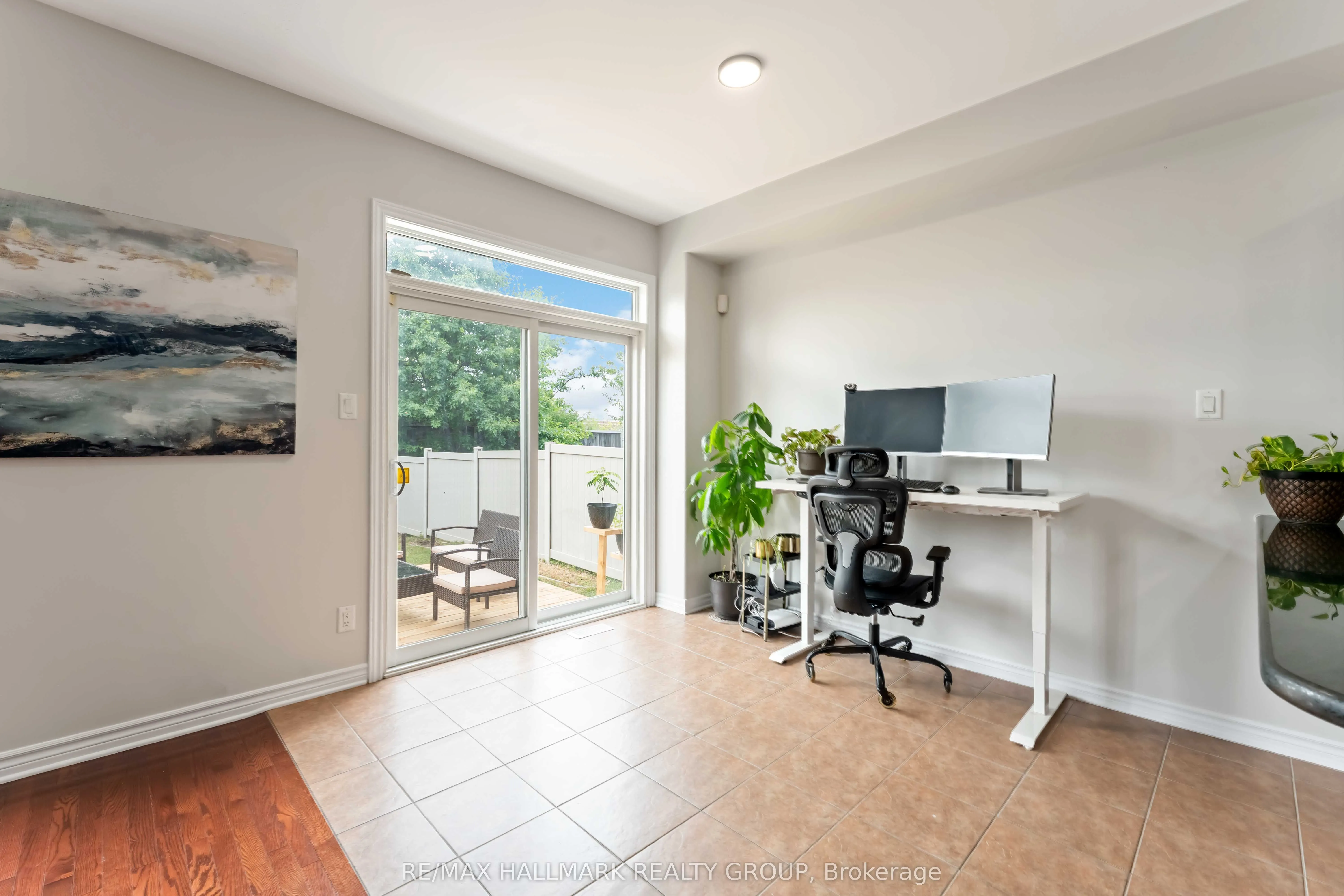 656 Everlasting Crescent