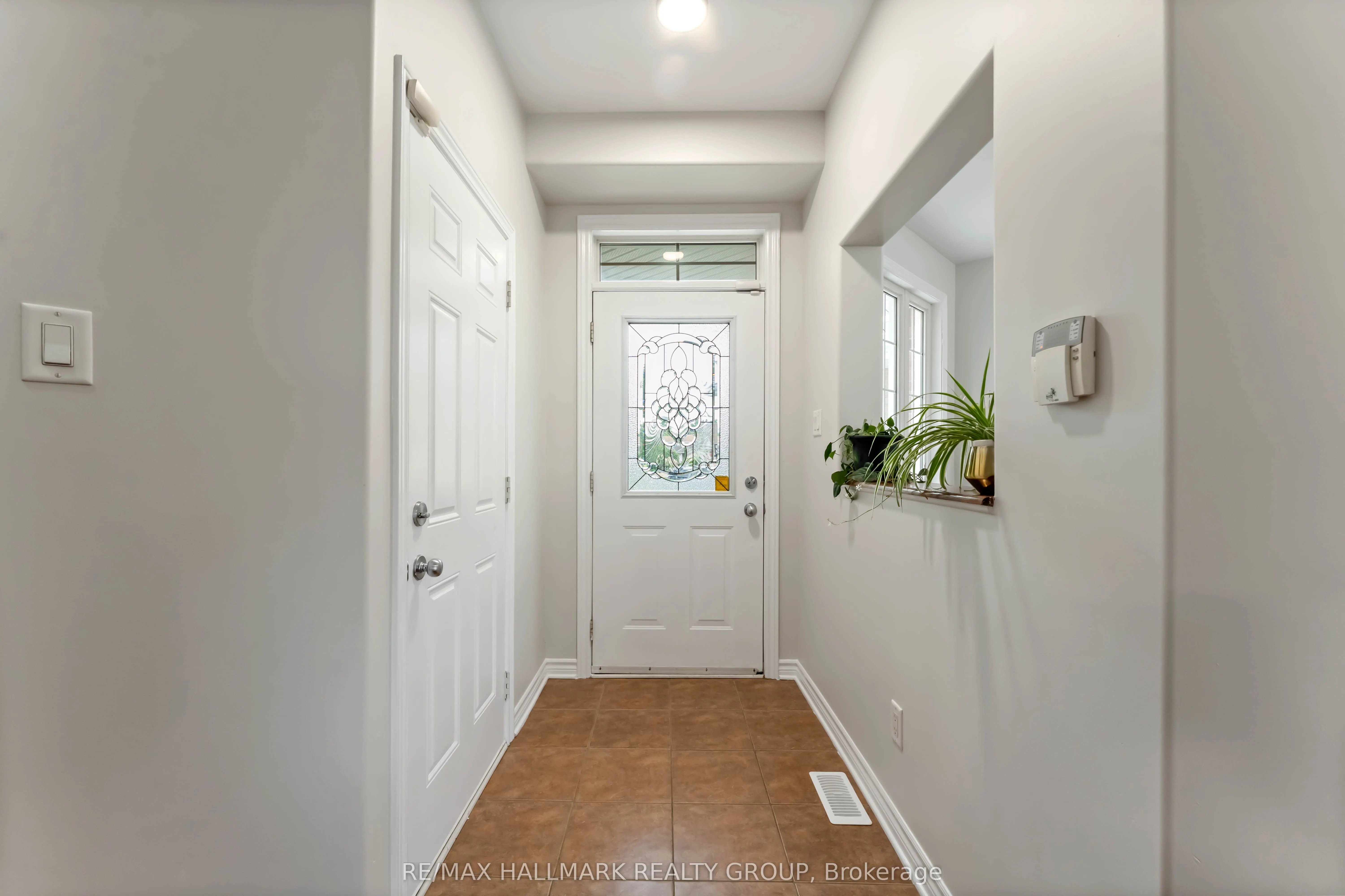 656 Everlasting Crescent