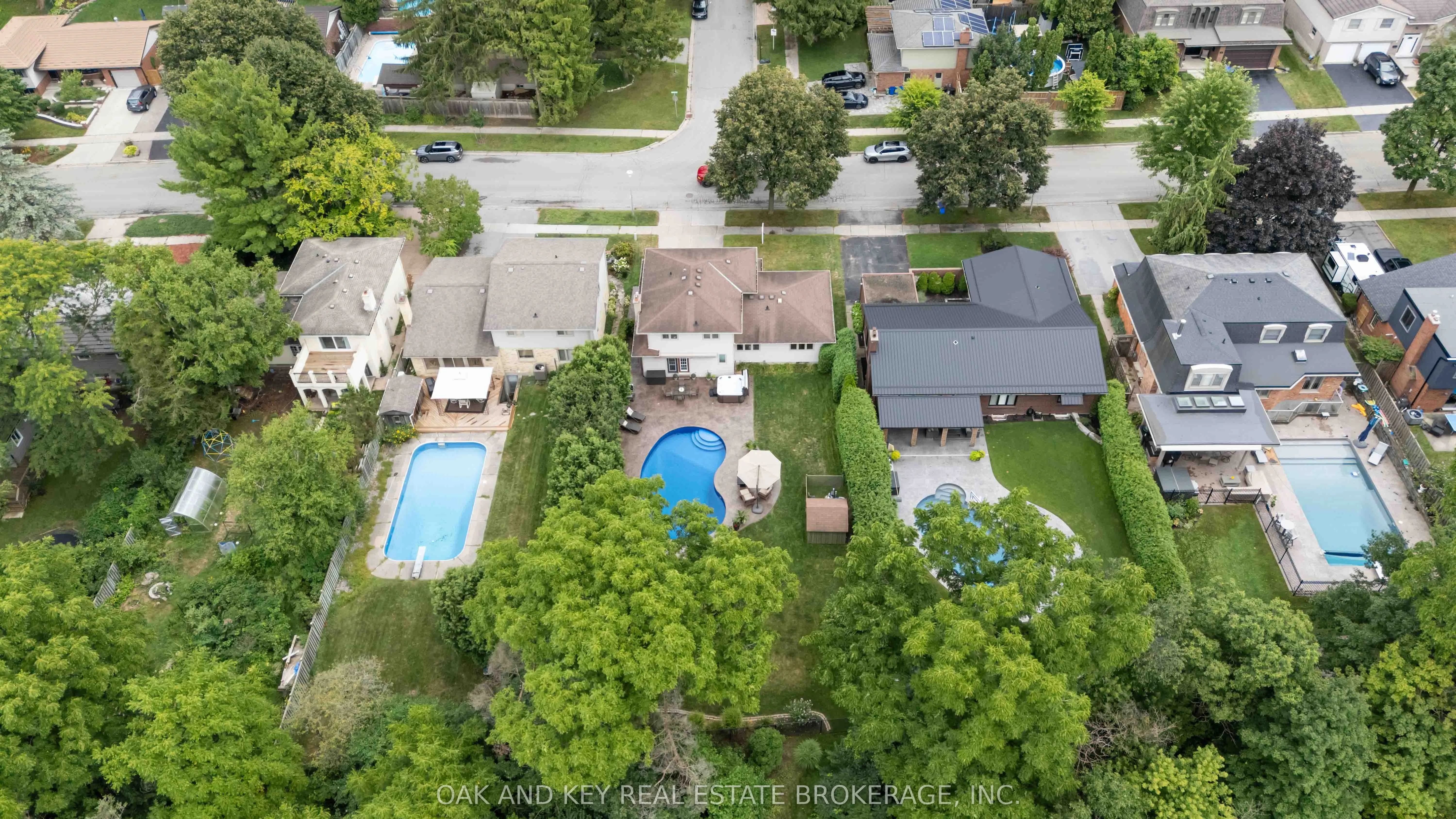 717 Griffith Street