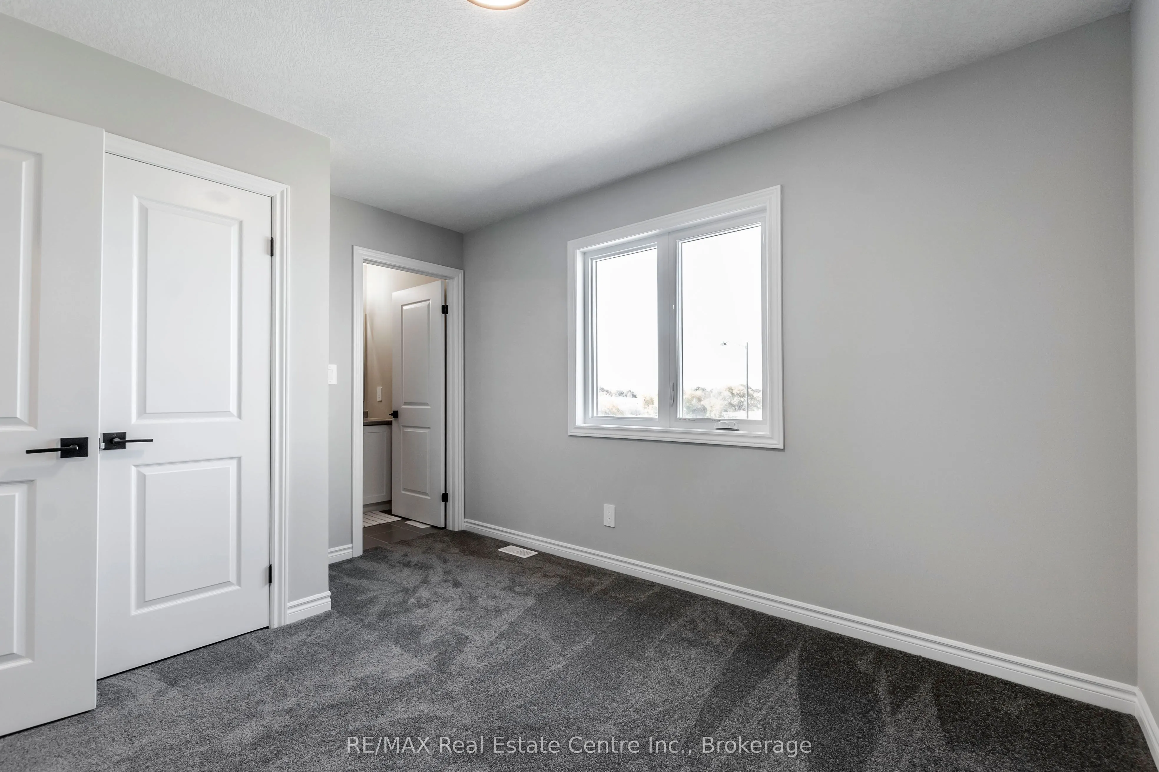 119 Langridge Way
