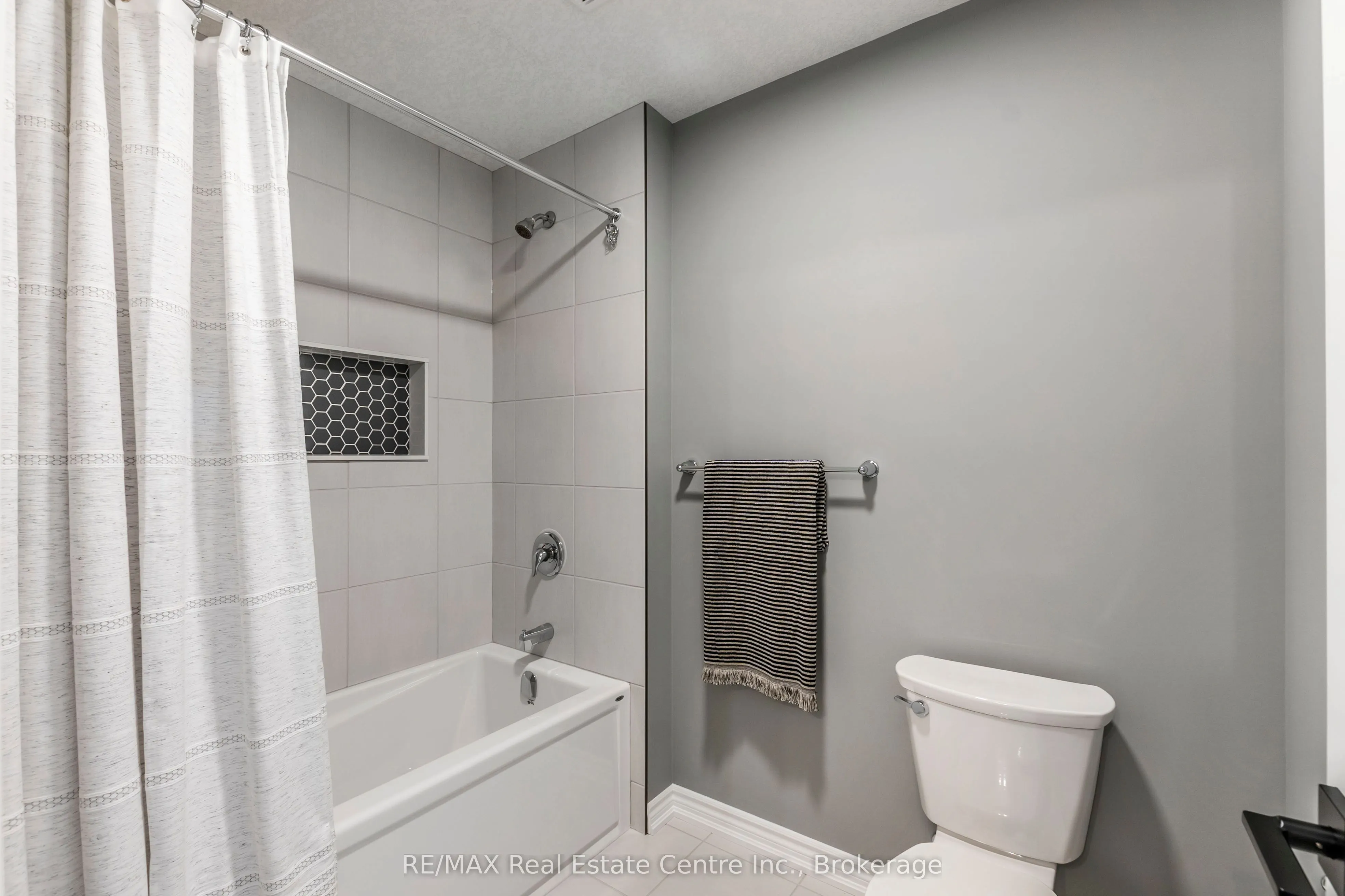 119 Langridge Way