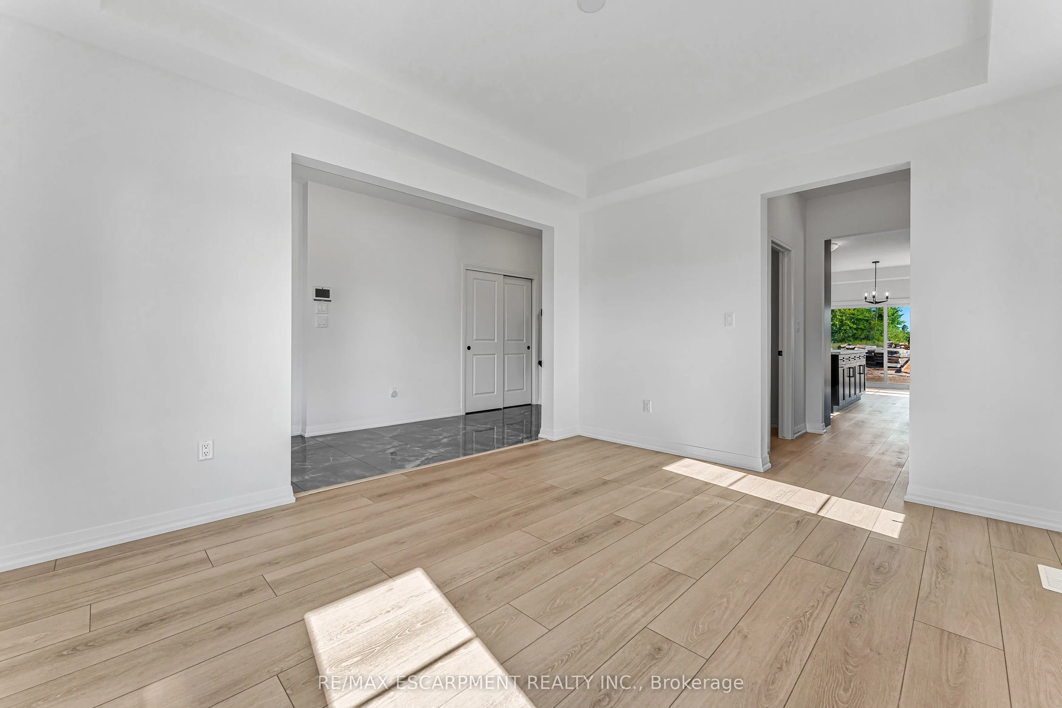 902 RUTHERFORD Street