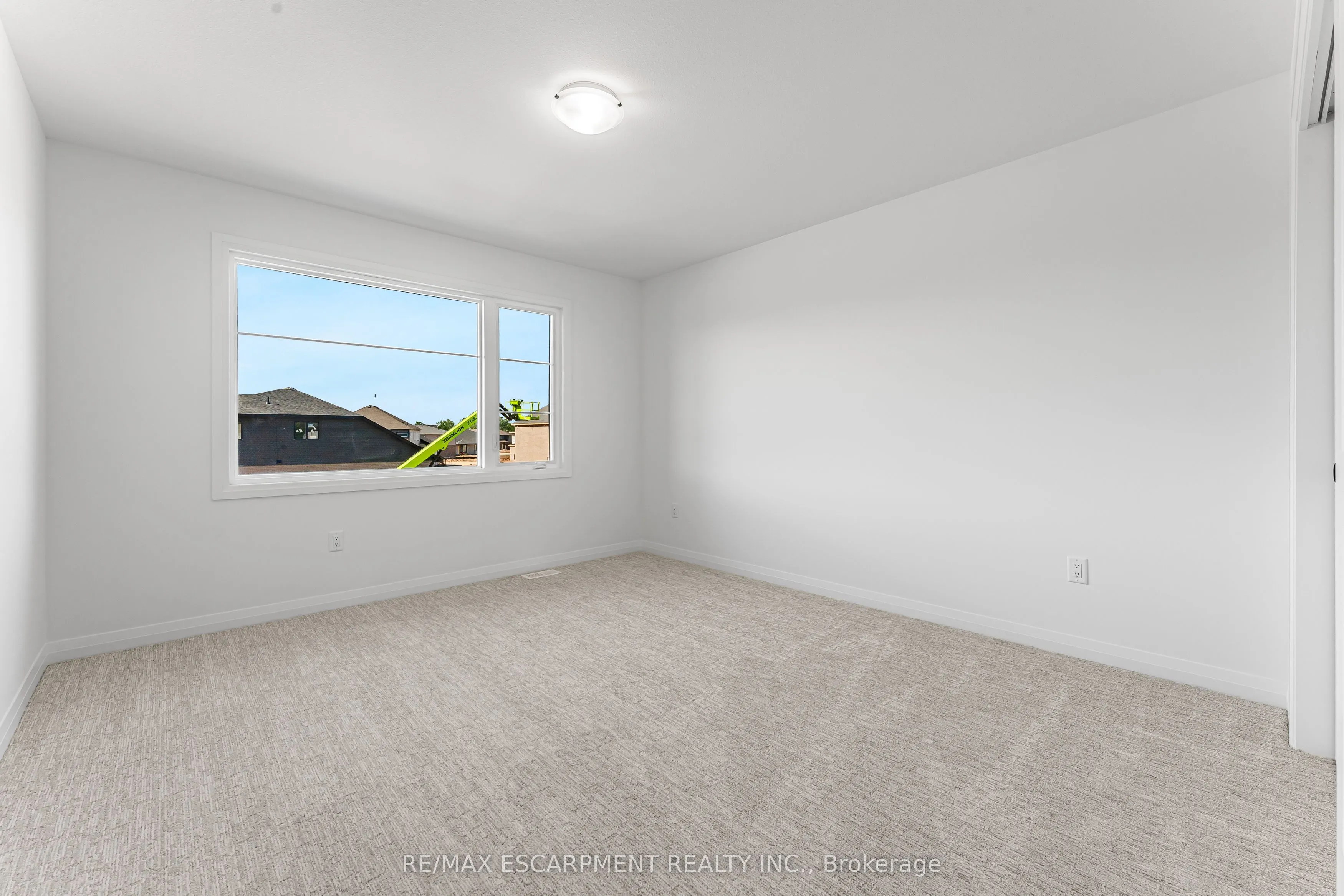 902 RUTHERFORD Street