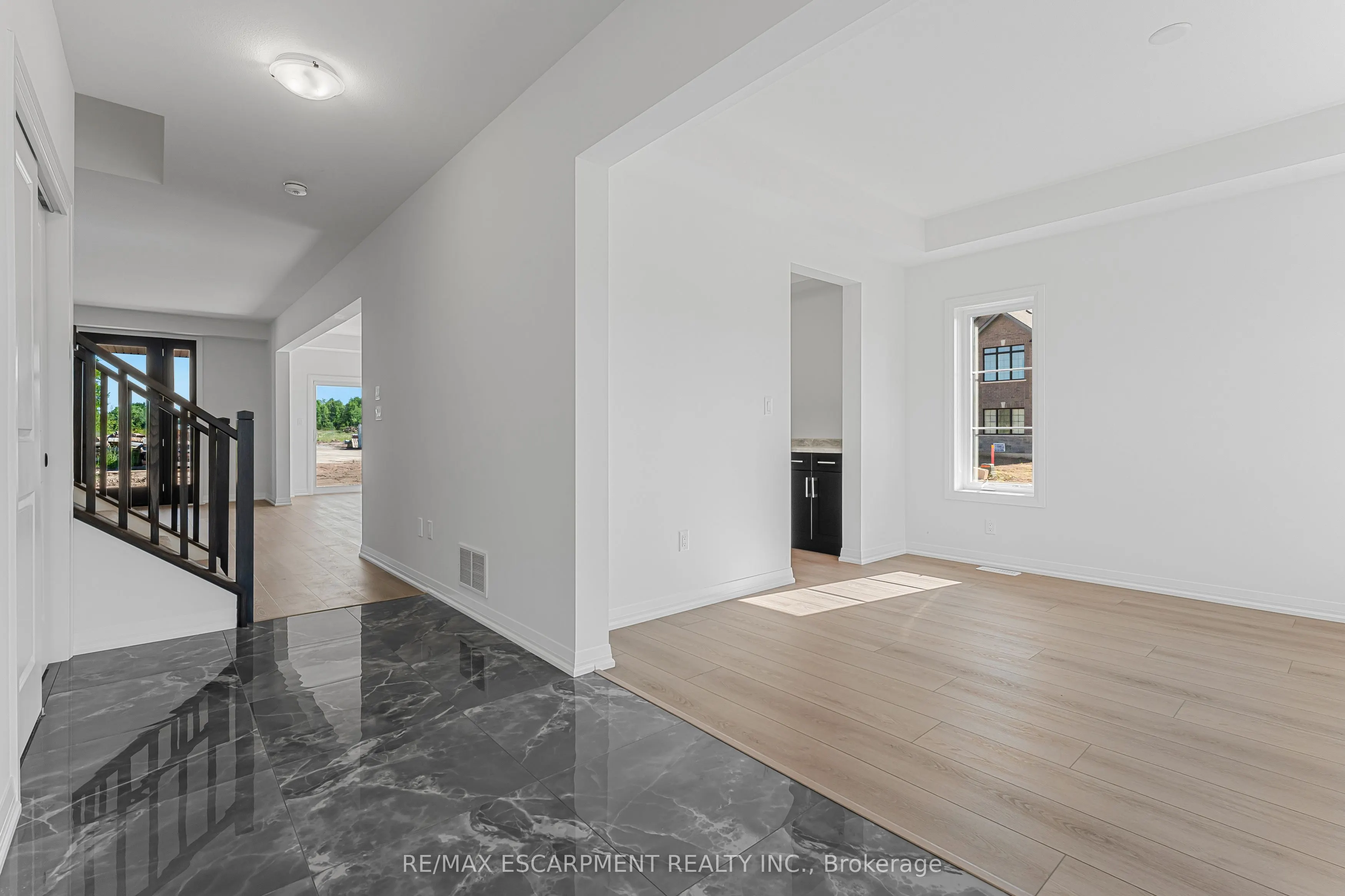 902 RUTHERFORD Street