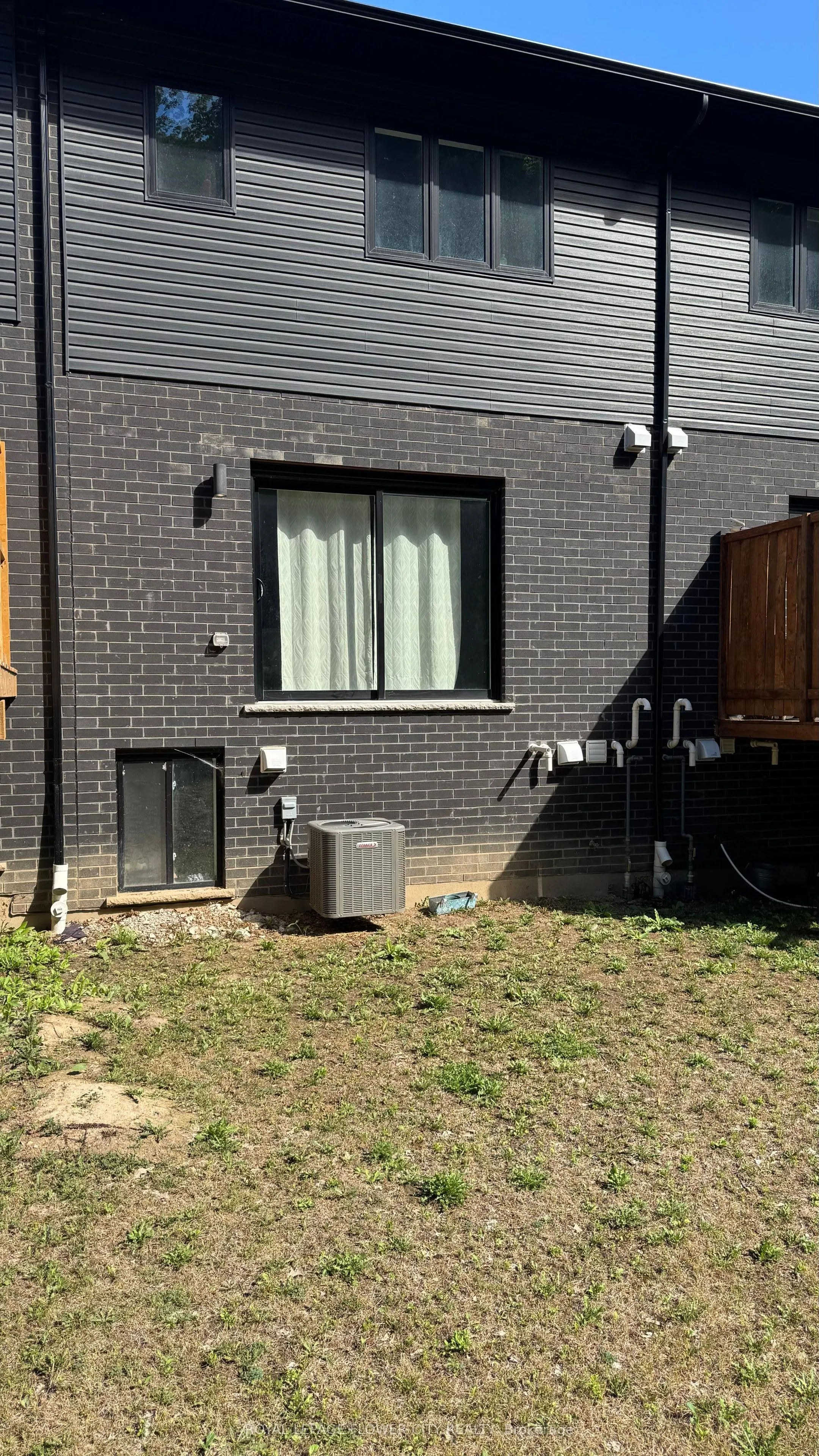 928 Robert Ferrie Drive