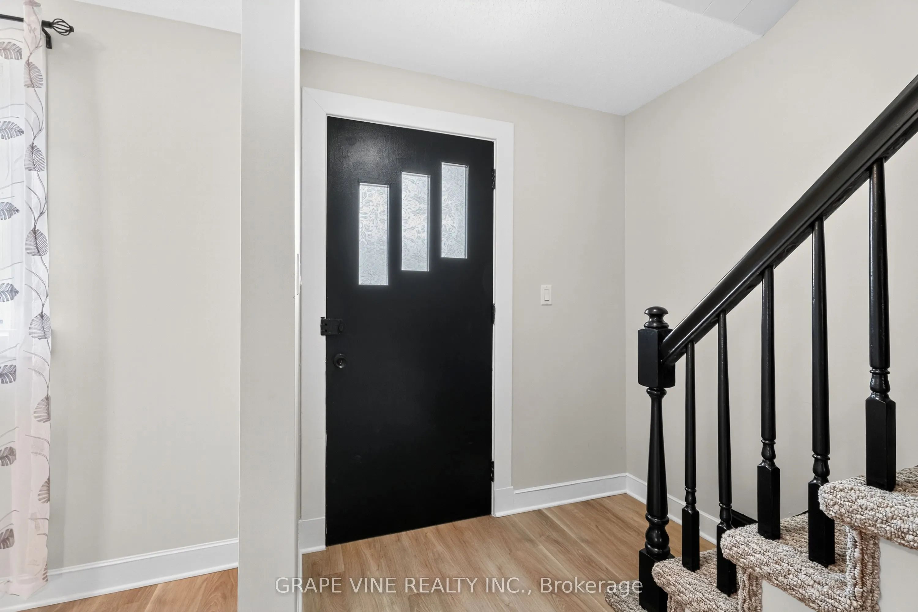 814 Laurier Street