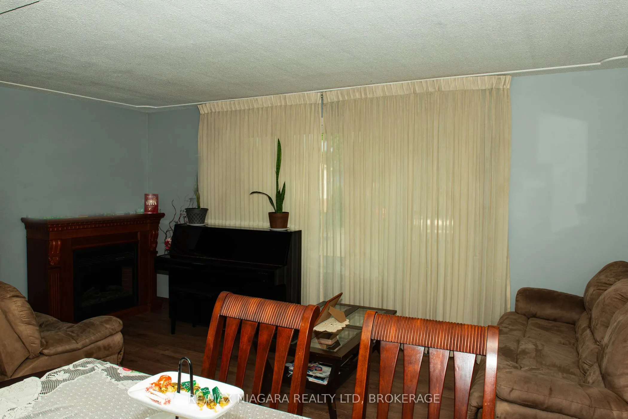 38 Roehampton Drive