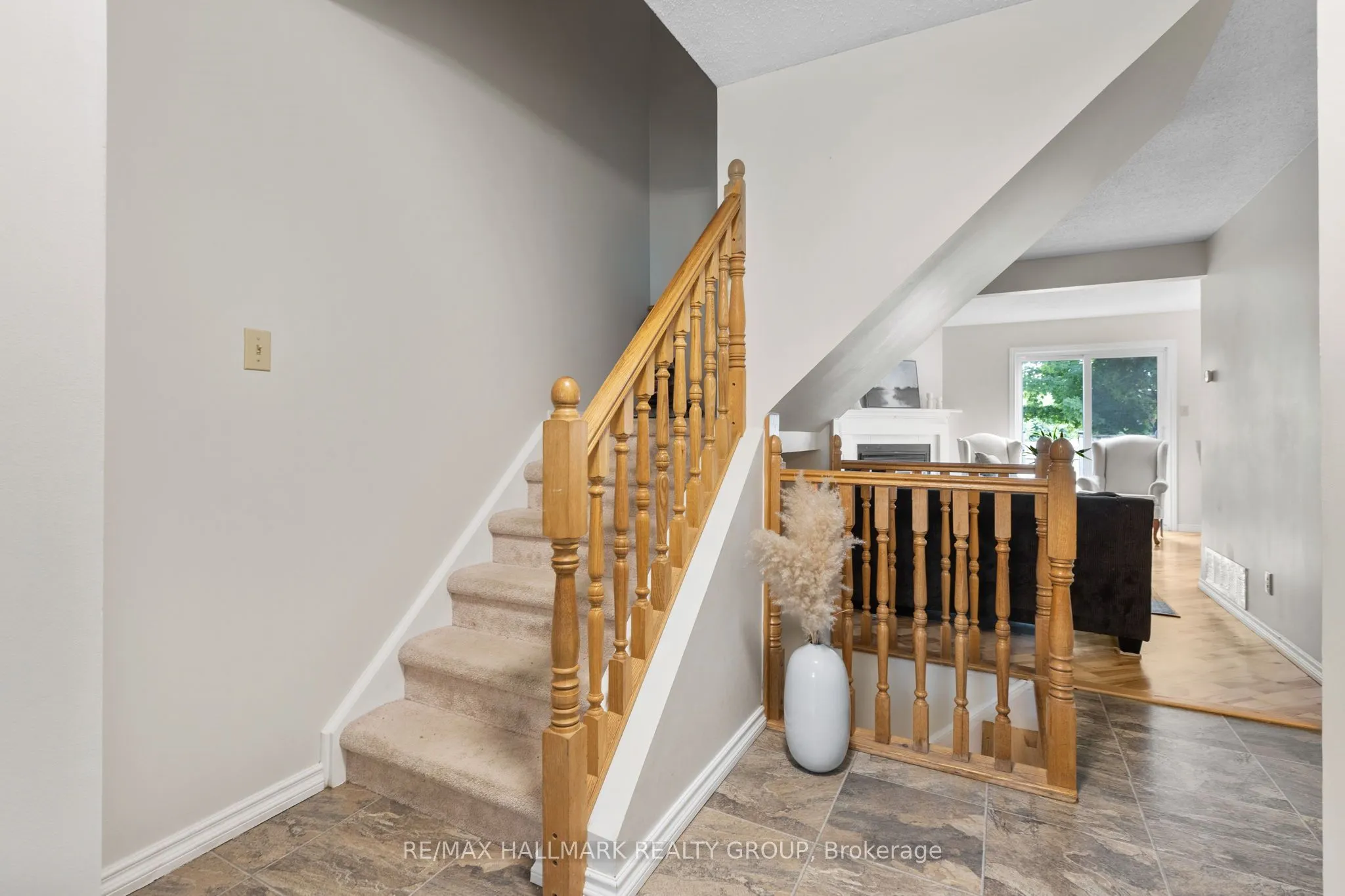 1598 Hoskins Crescent, #17