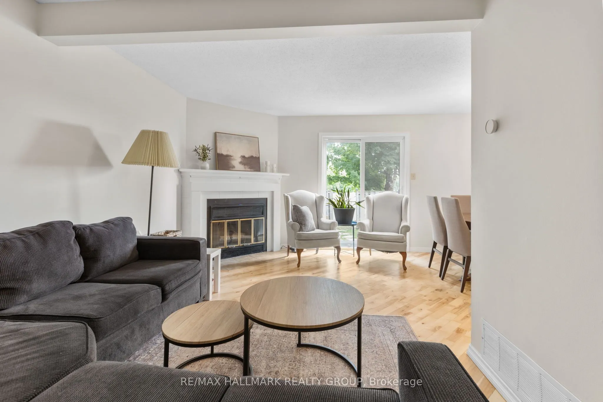 1598 Hoskins Crescent, #17
