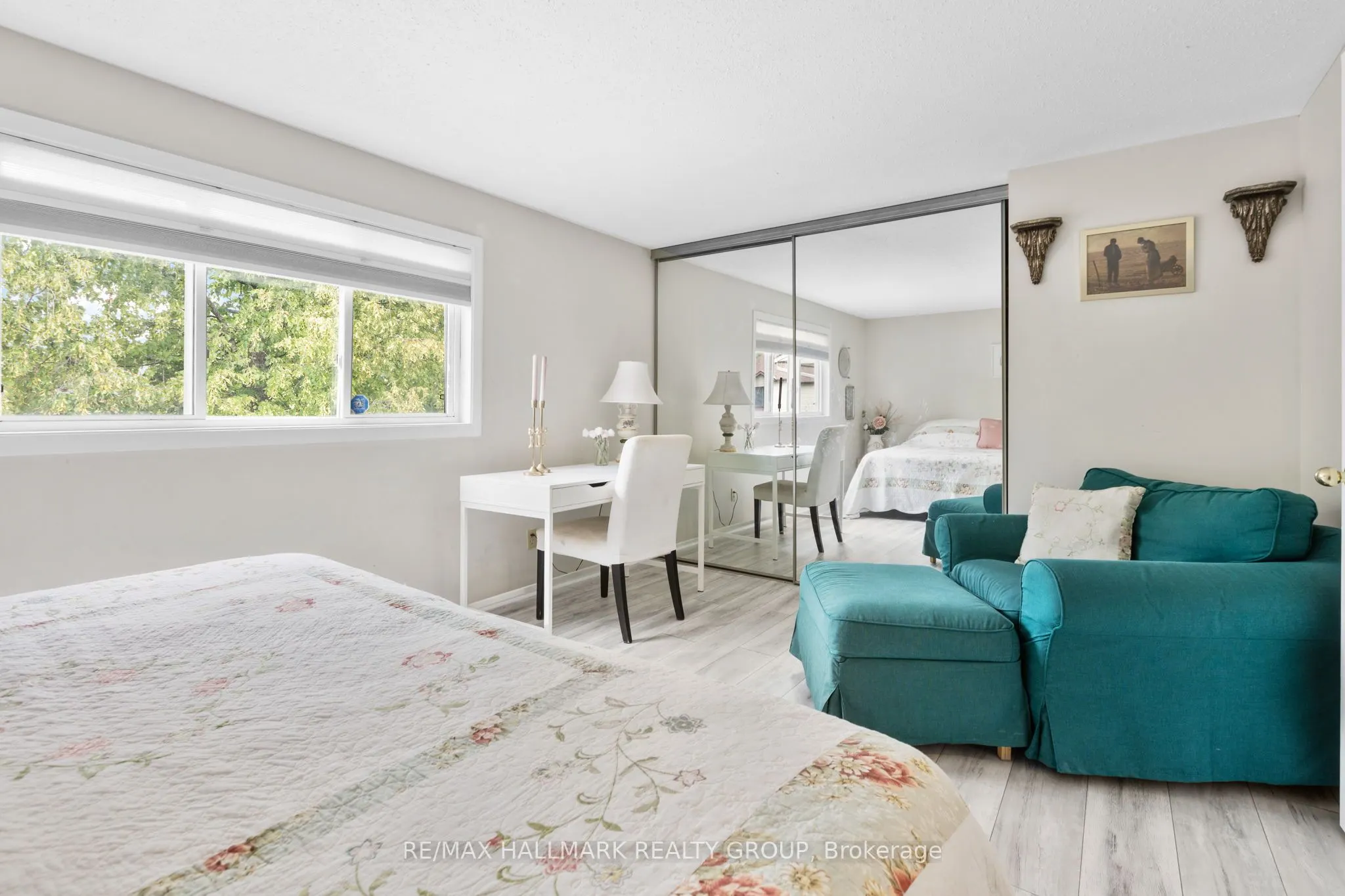 1598 Hoskins Crescent, #17