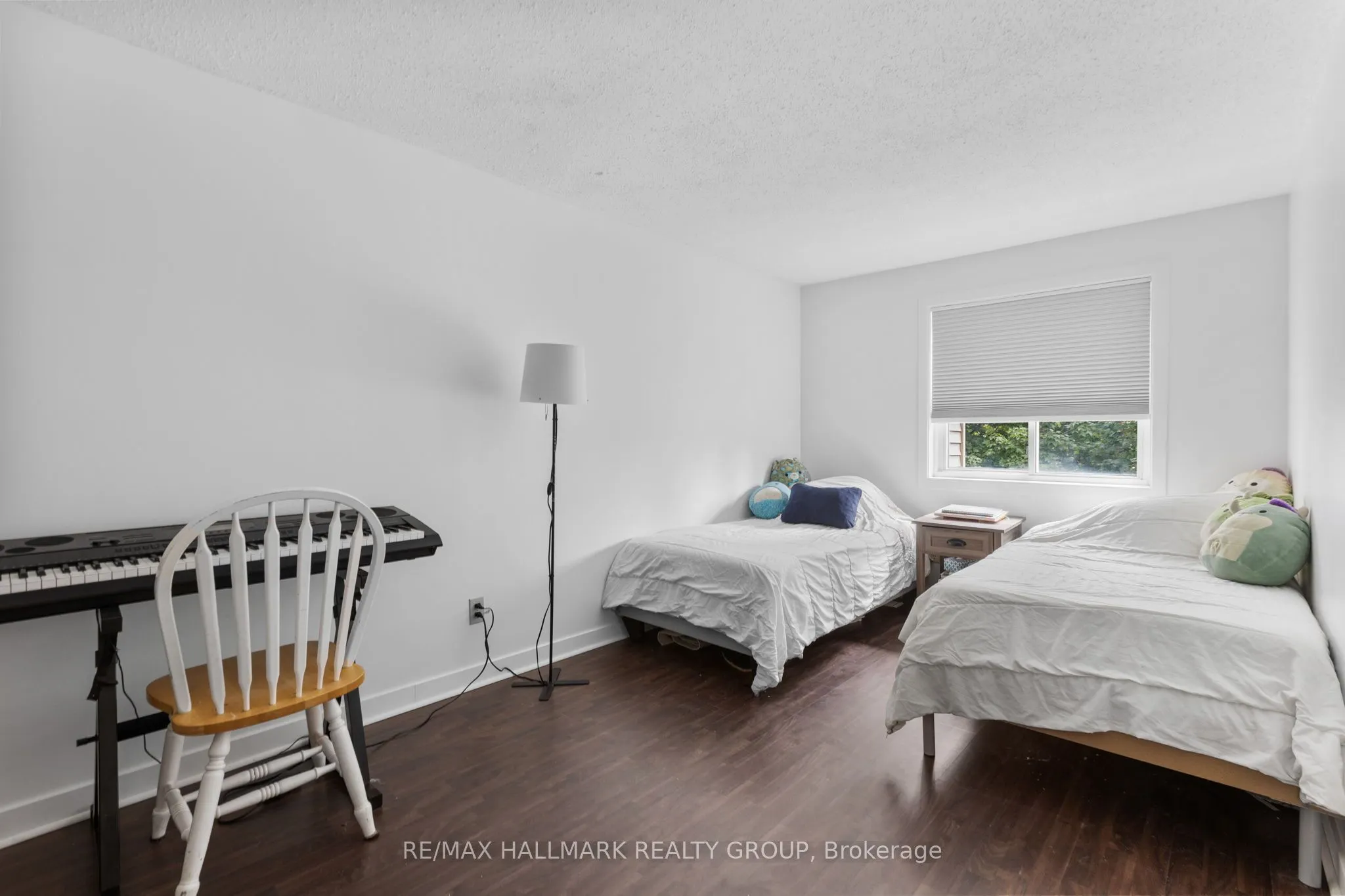 1598 Hoskins Crescent, #17