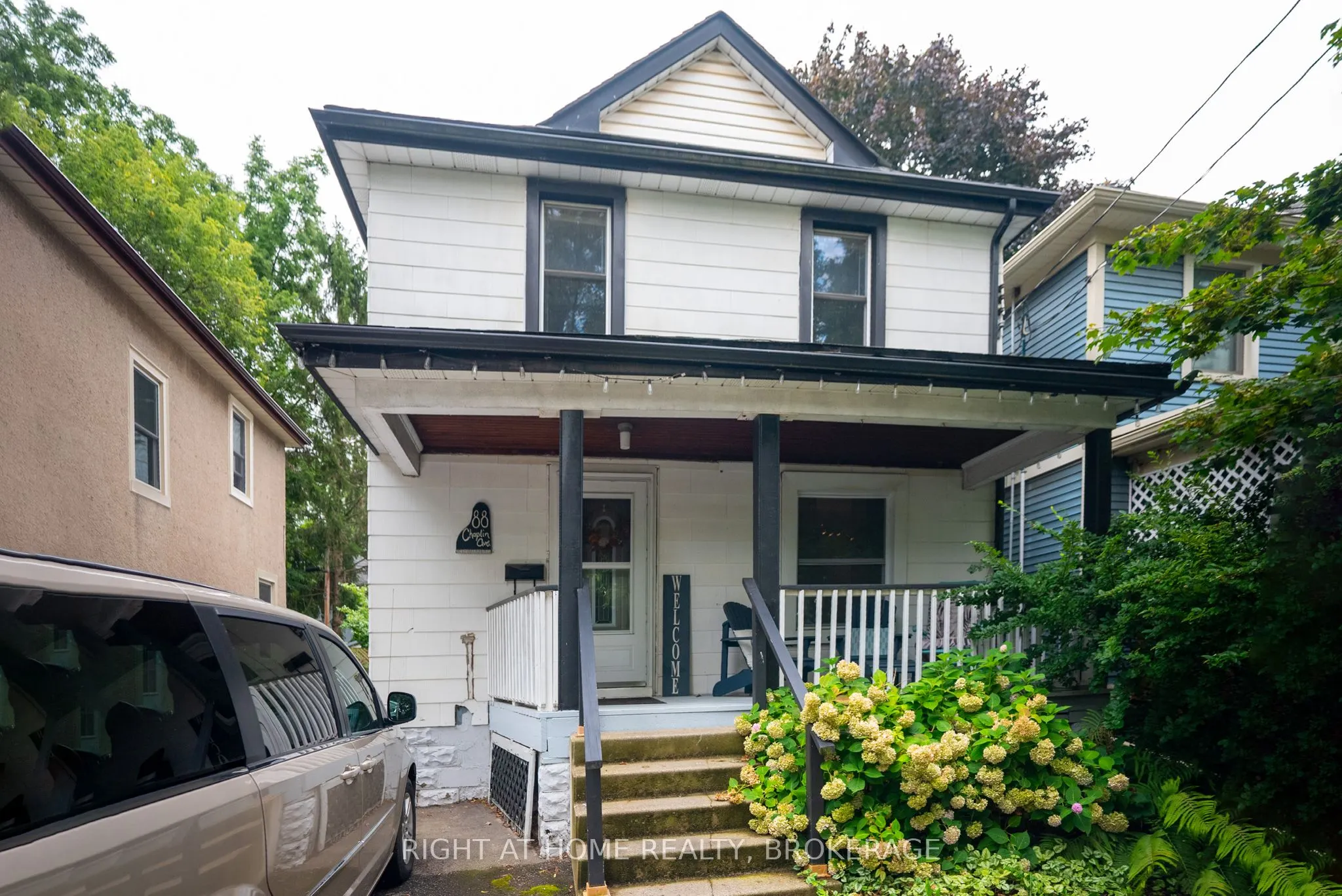 88 Chaplin Avenue