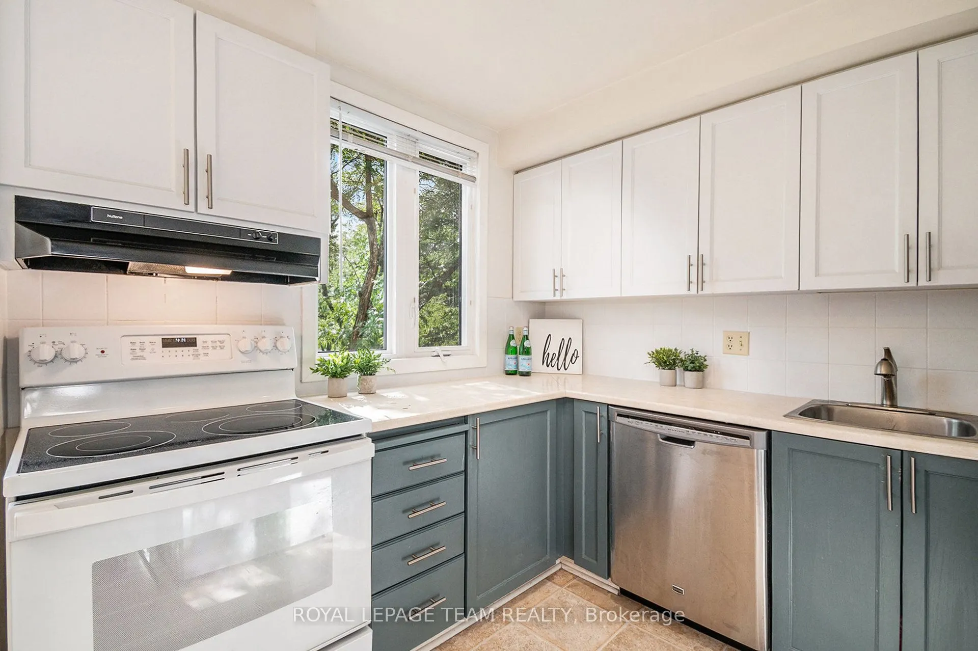 6720 Jeanne D'Arc Boulevard, #B