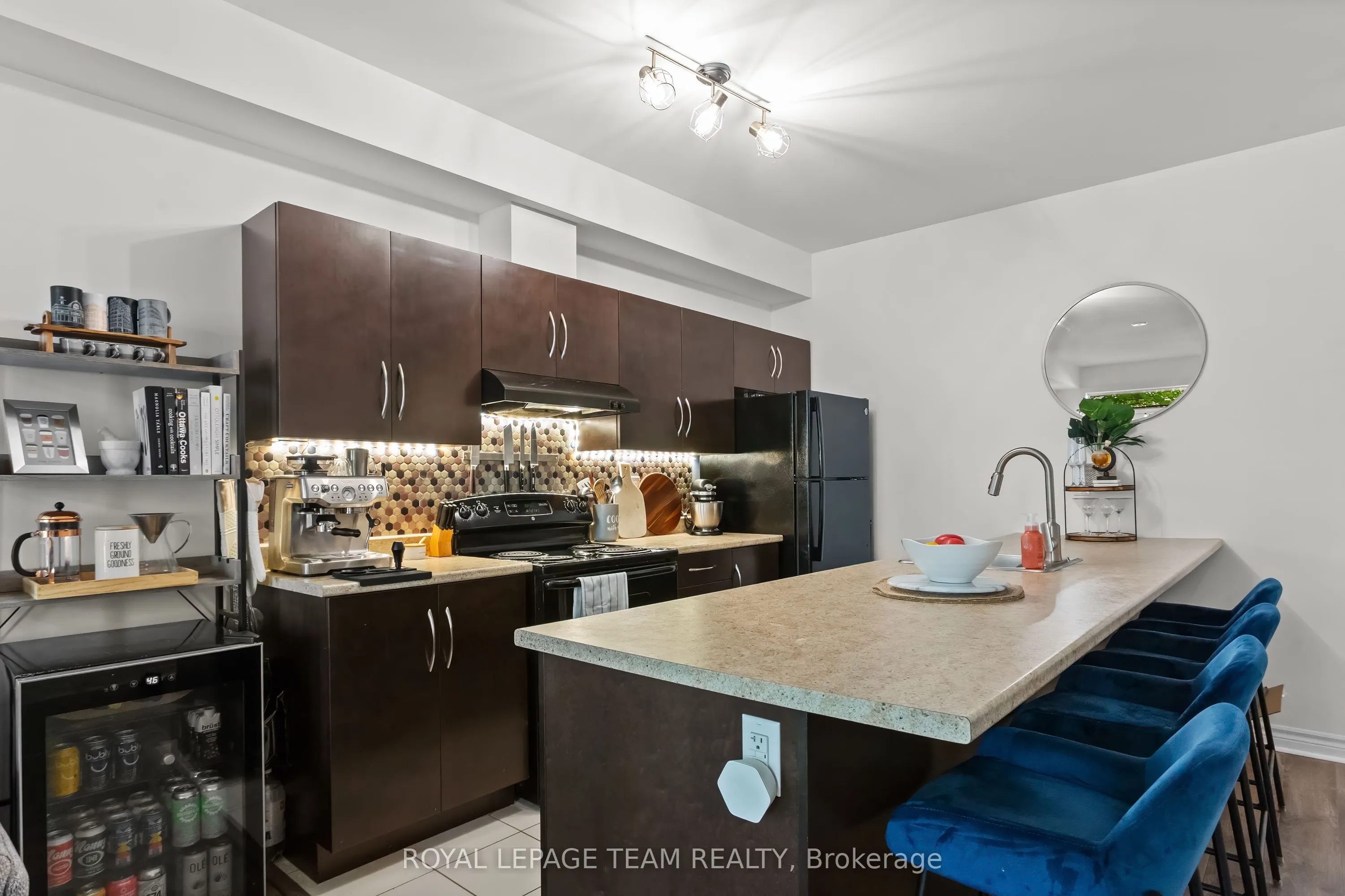 306-A Everest Private, #A