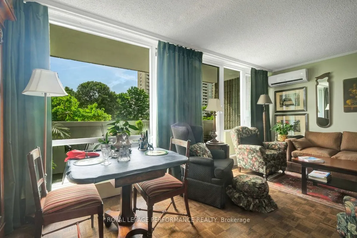 2625 Regina Street, #207