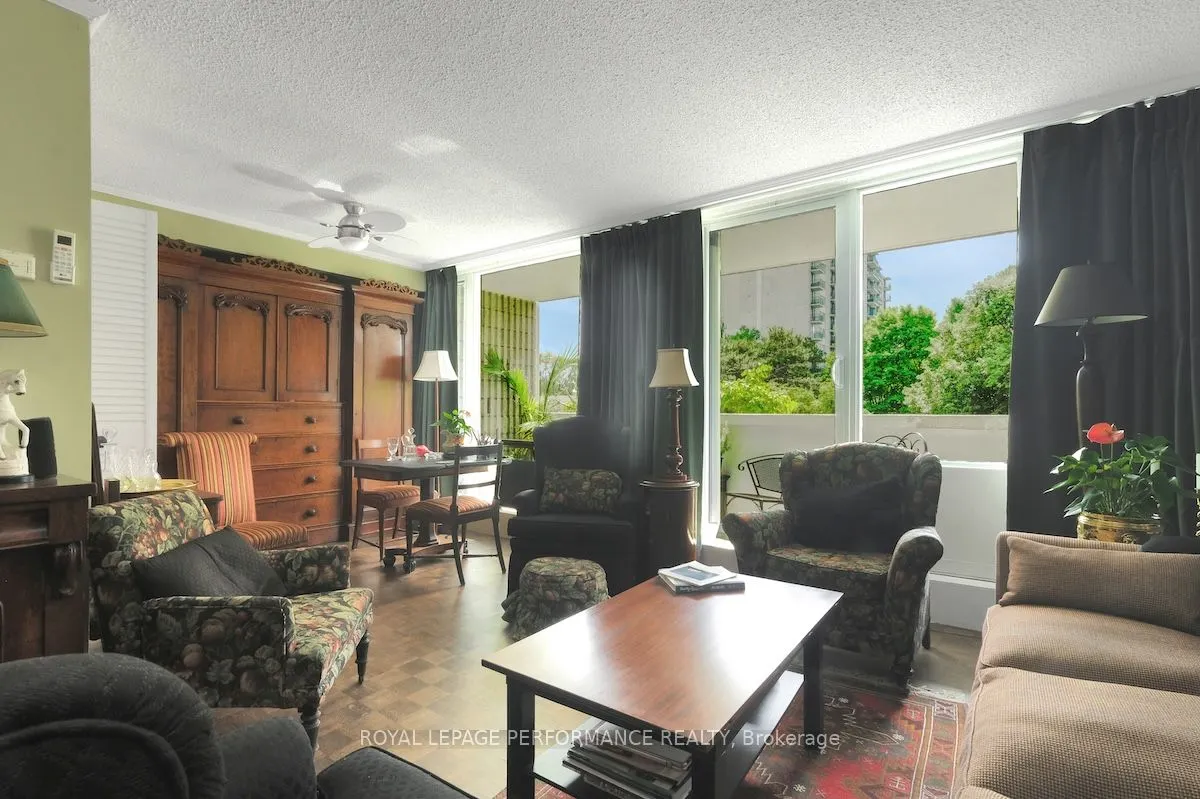 2625 Regina Street, #207