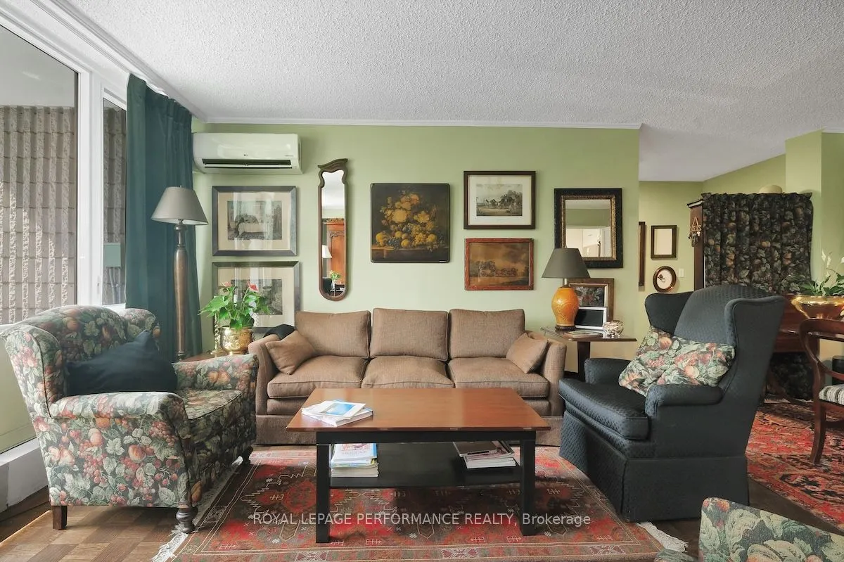 2625 Regina Street, #207