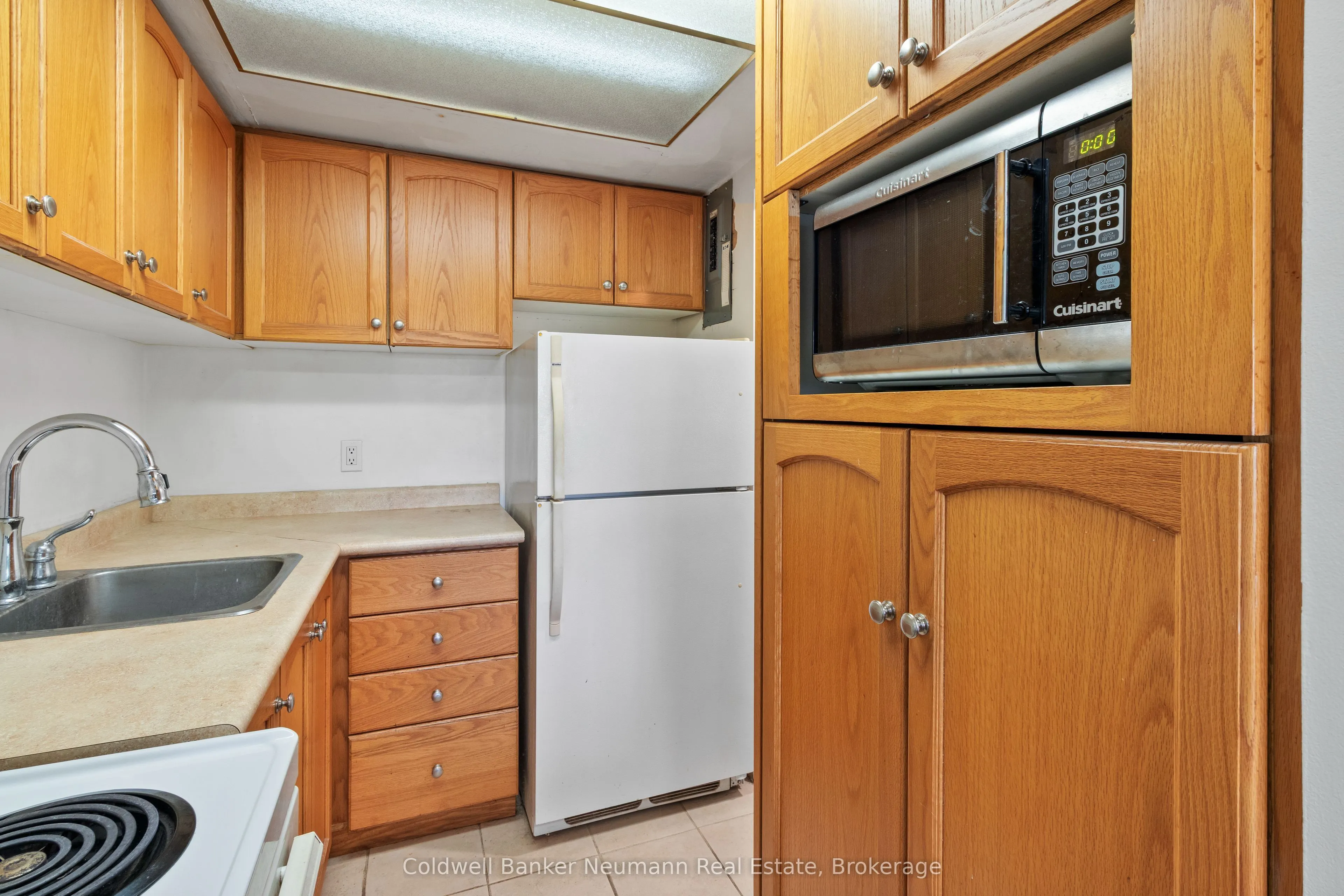 105 Conroy Crescent, #301