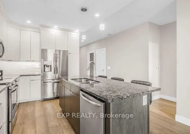 135 Orr Street, #402