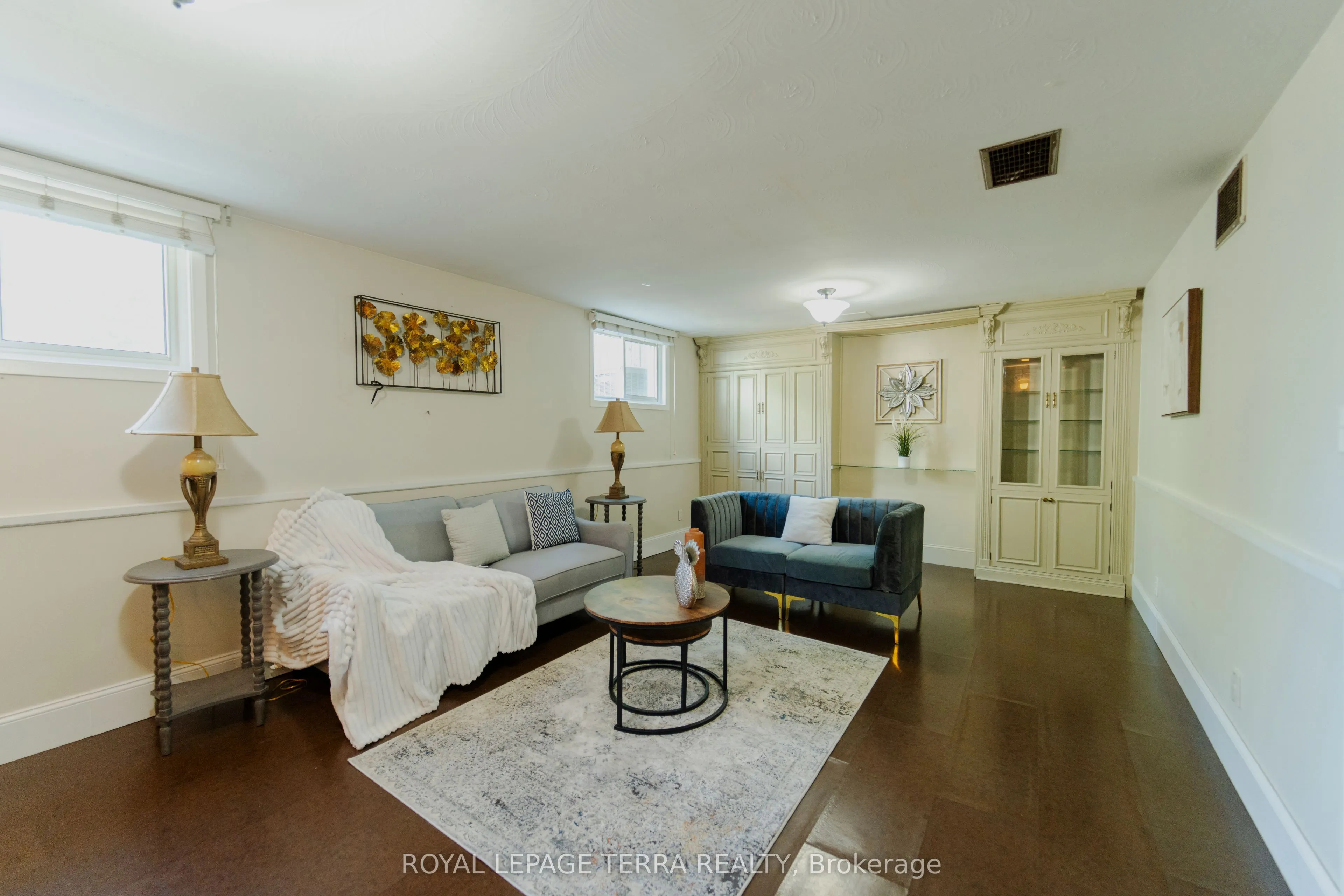 55 Eastbury Drive