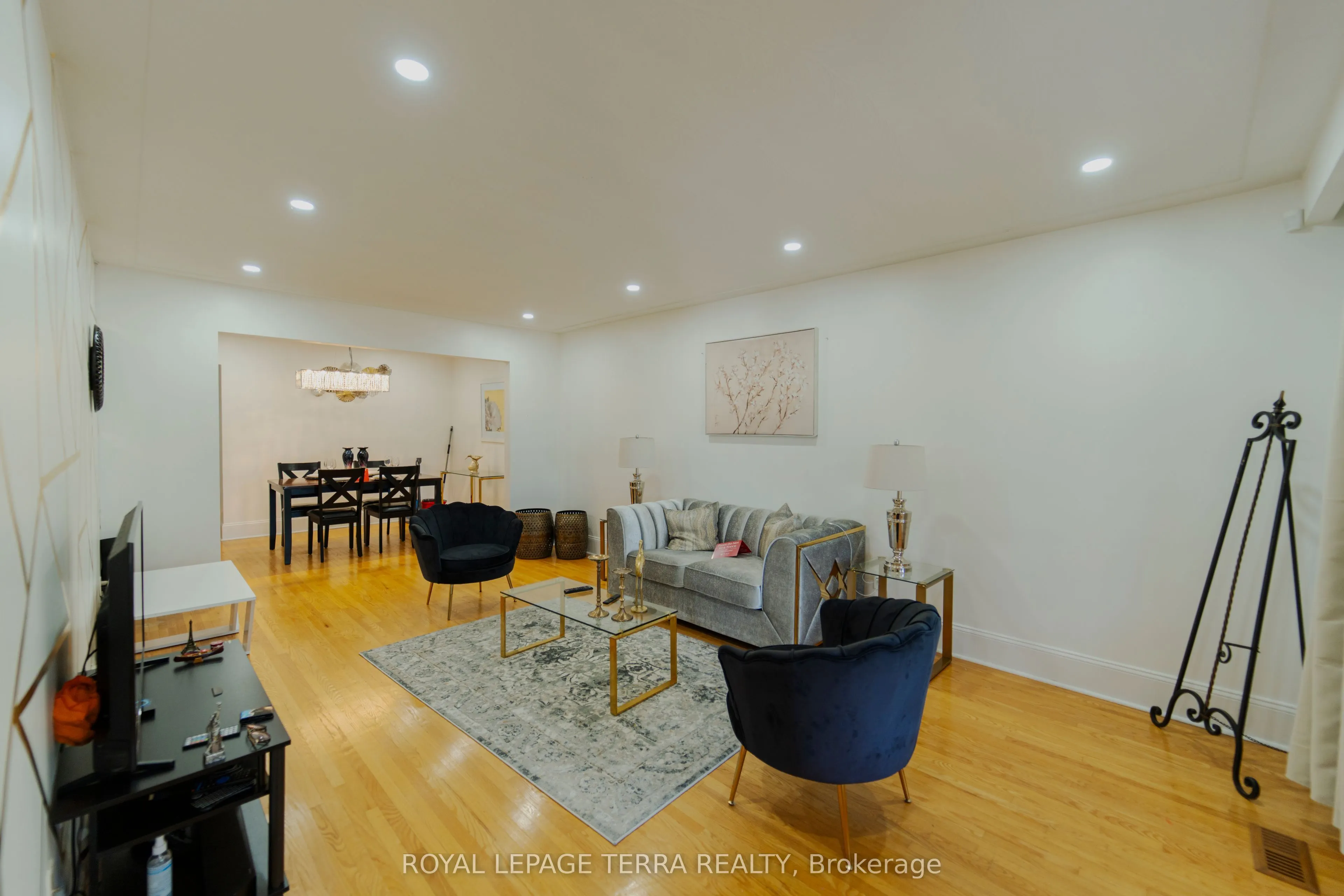 55 Eastbury Drive