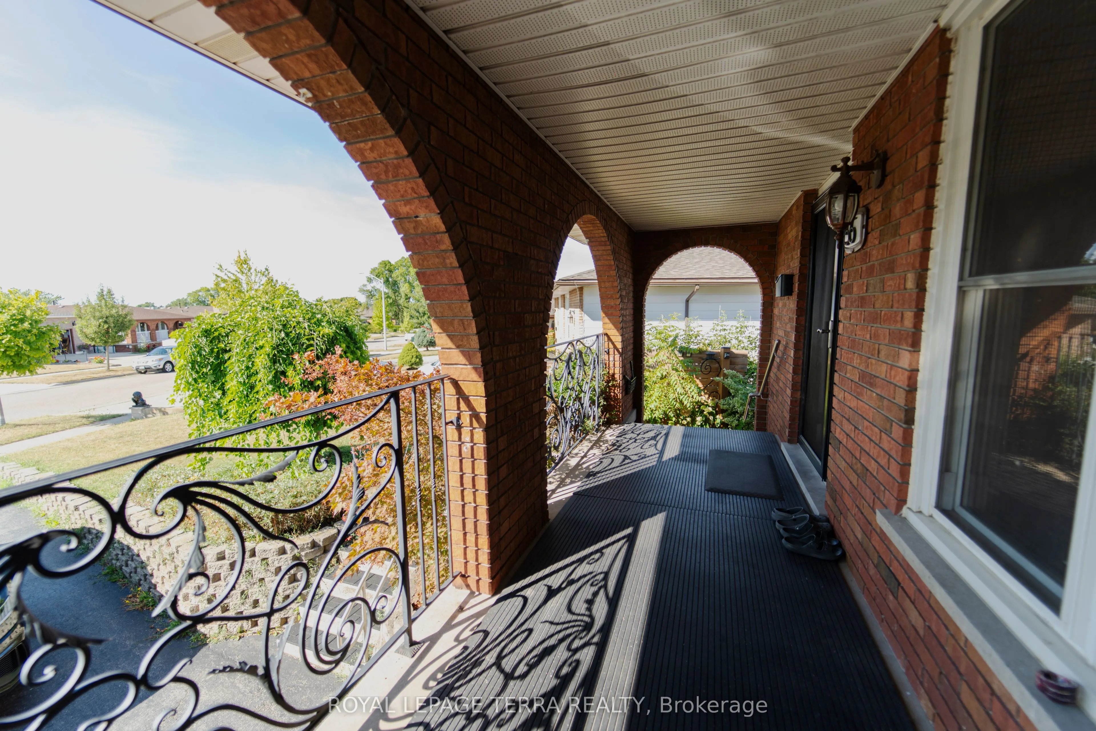 55 Eastbury Drive