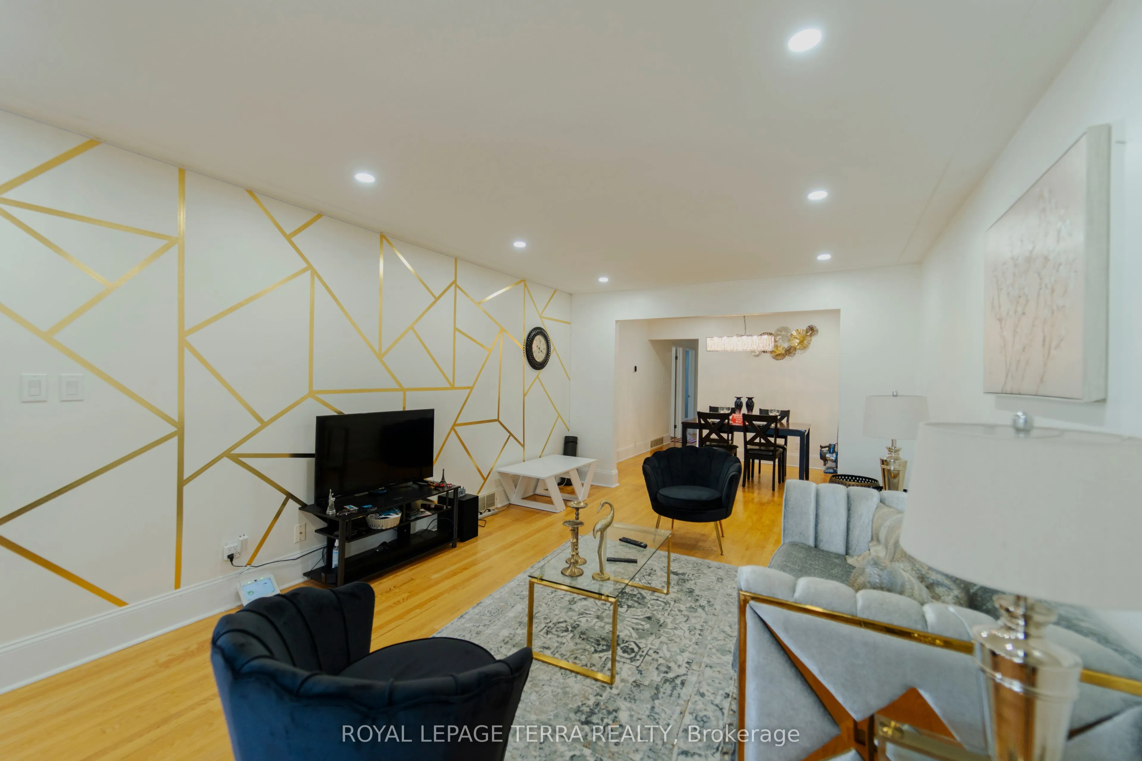 55 Eastbury Drive