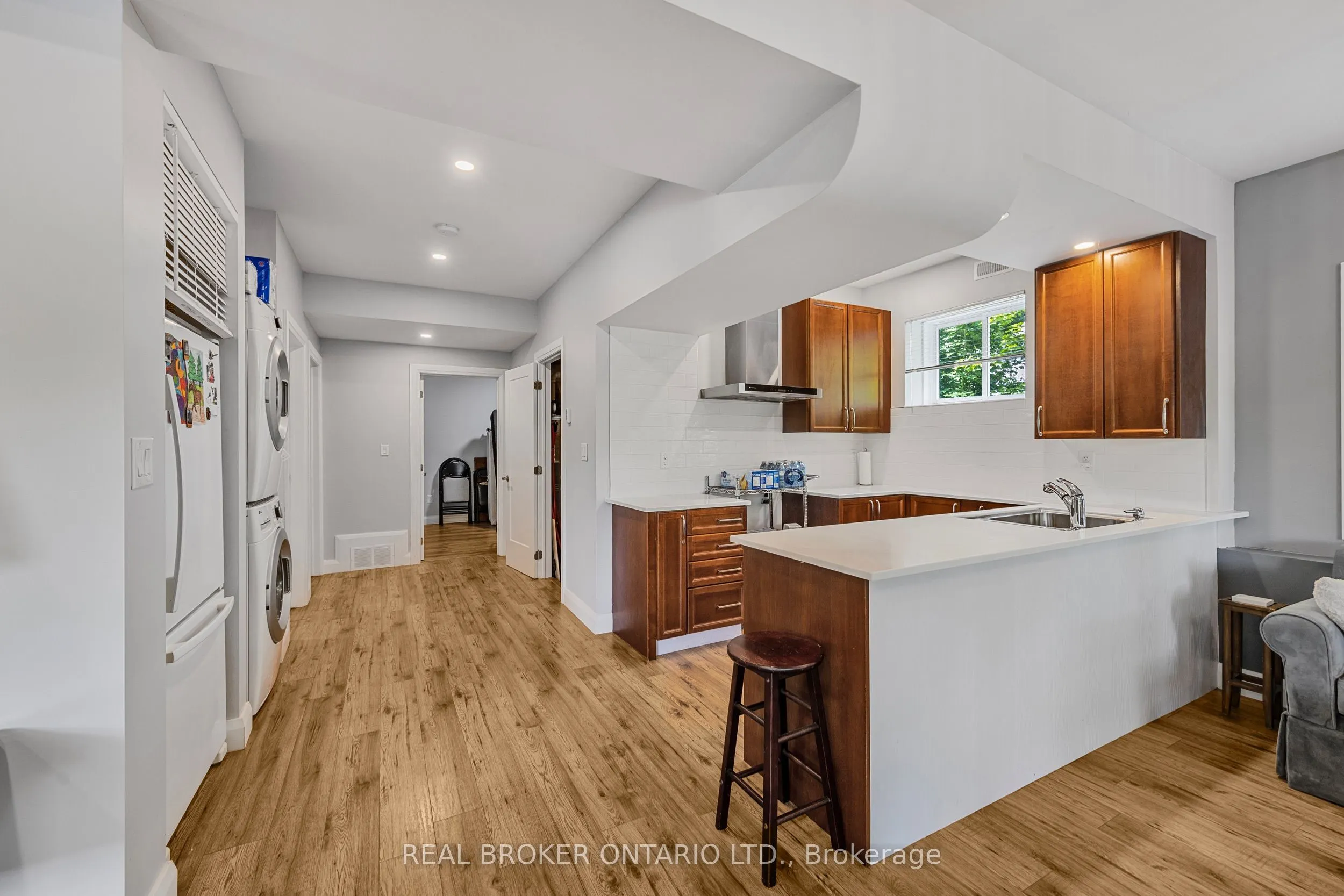 1 McKowen Road
