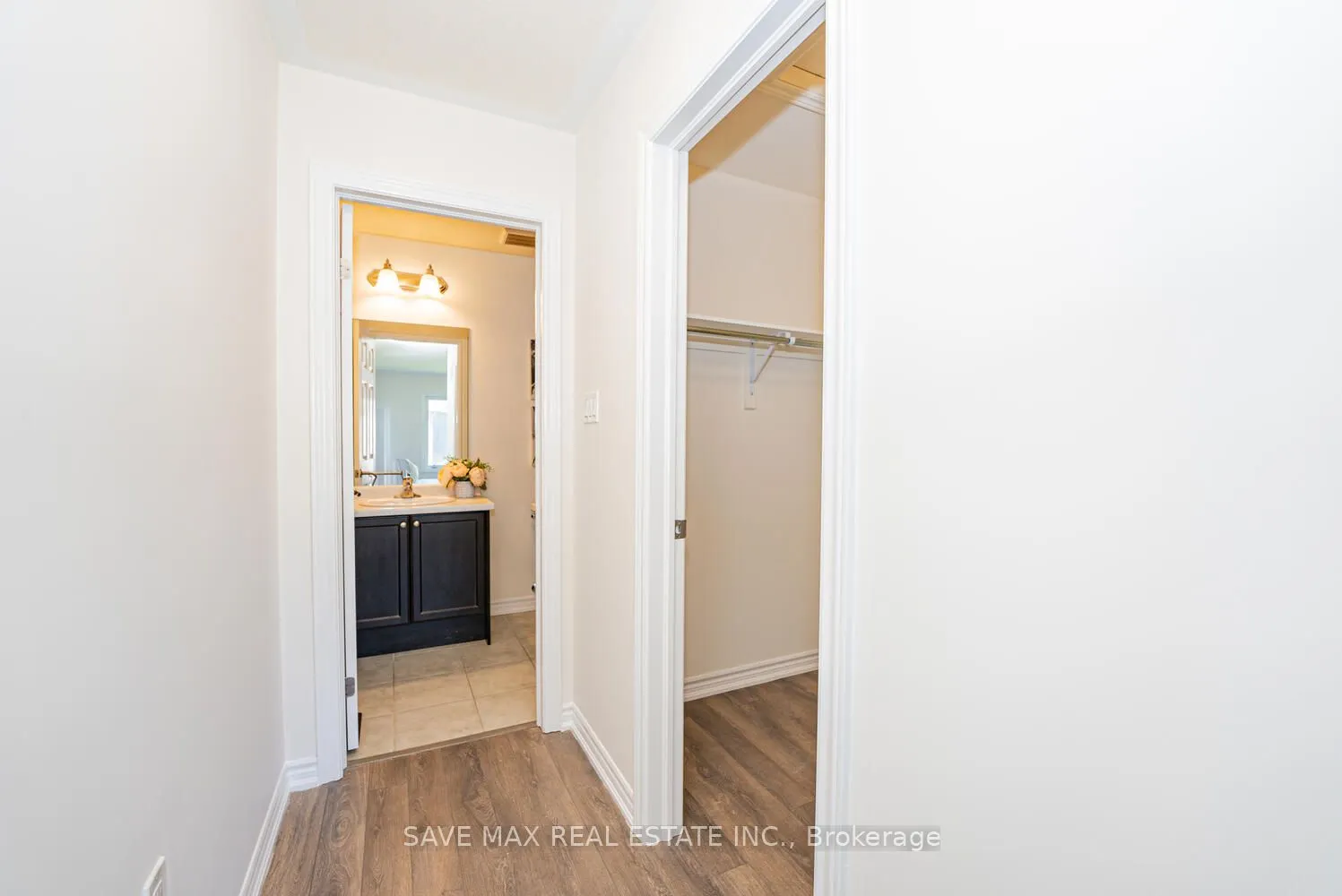 4 Tarrison Street S