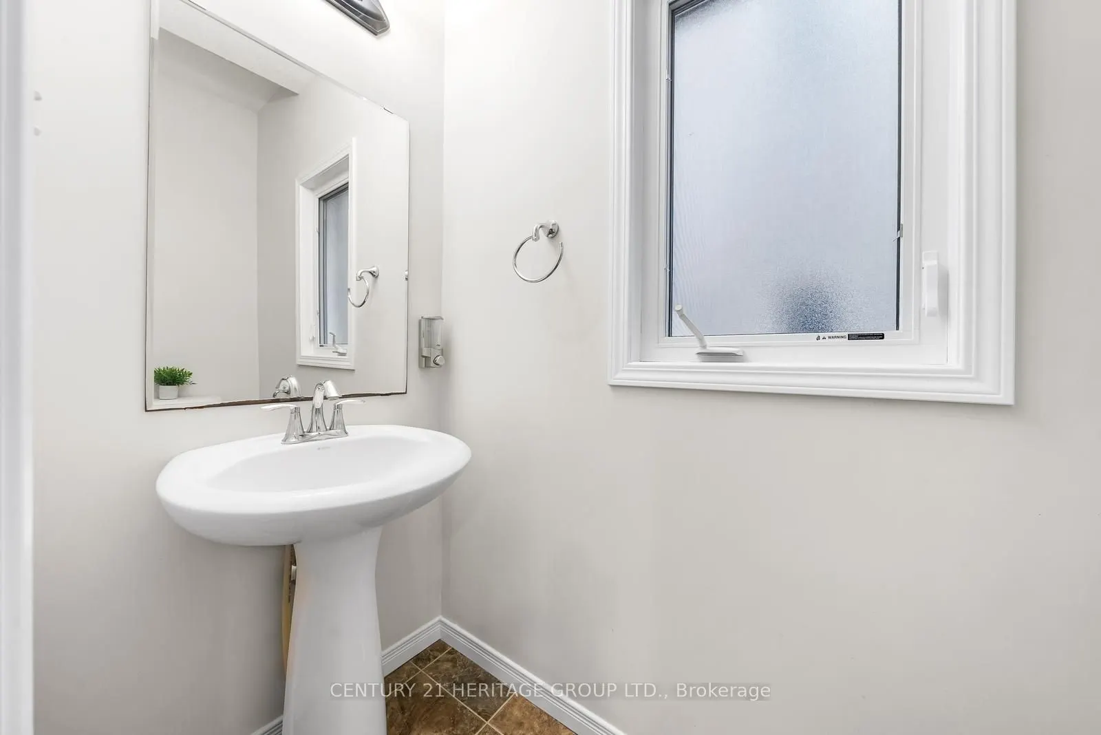 382 Woodbine Avenue