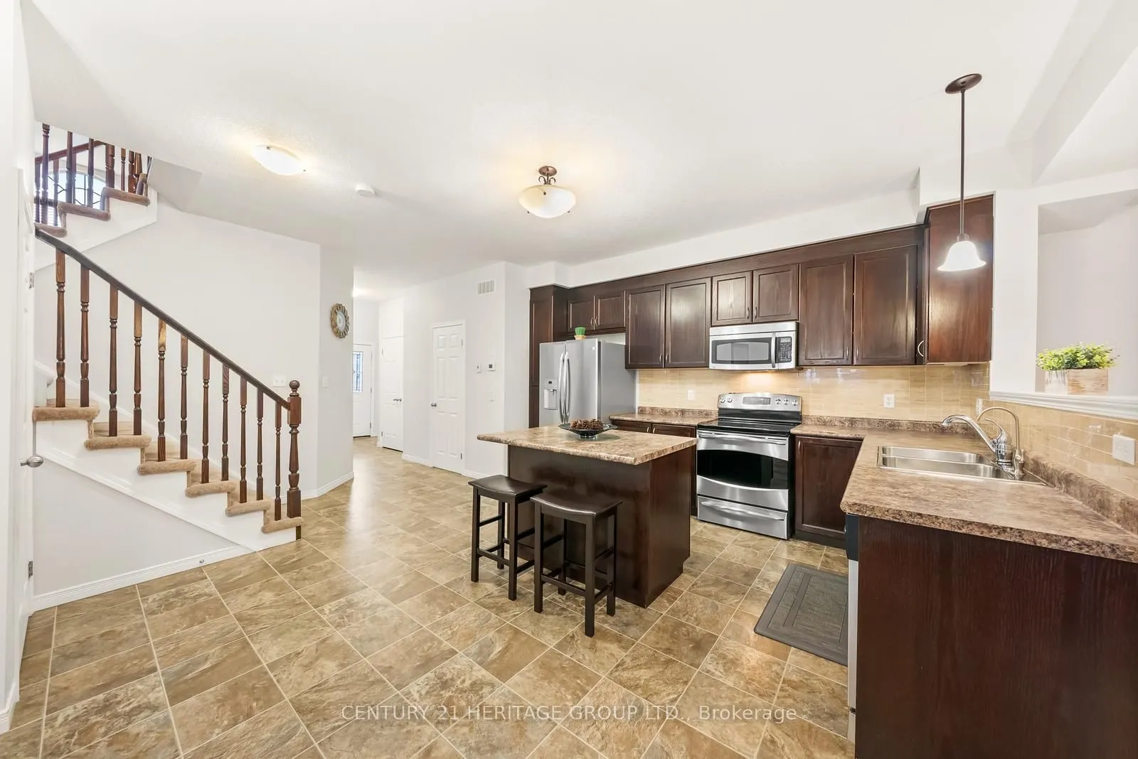 382 Woodbine Avenue