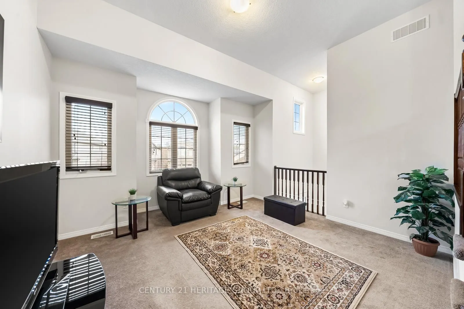 382 Woodbine Avenue