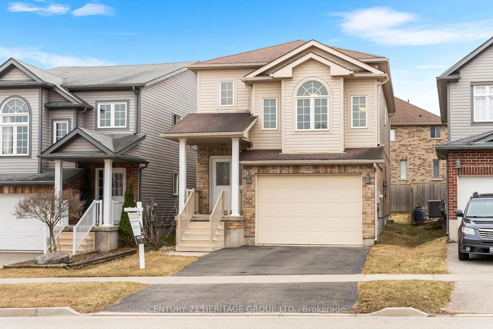 382 Woodbine Avenue