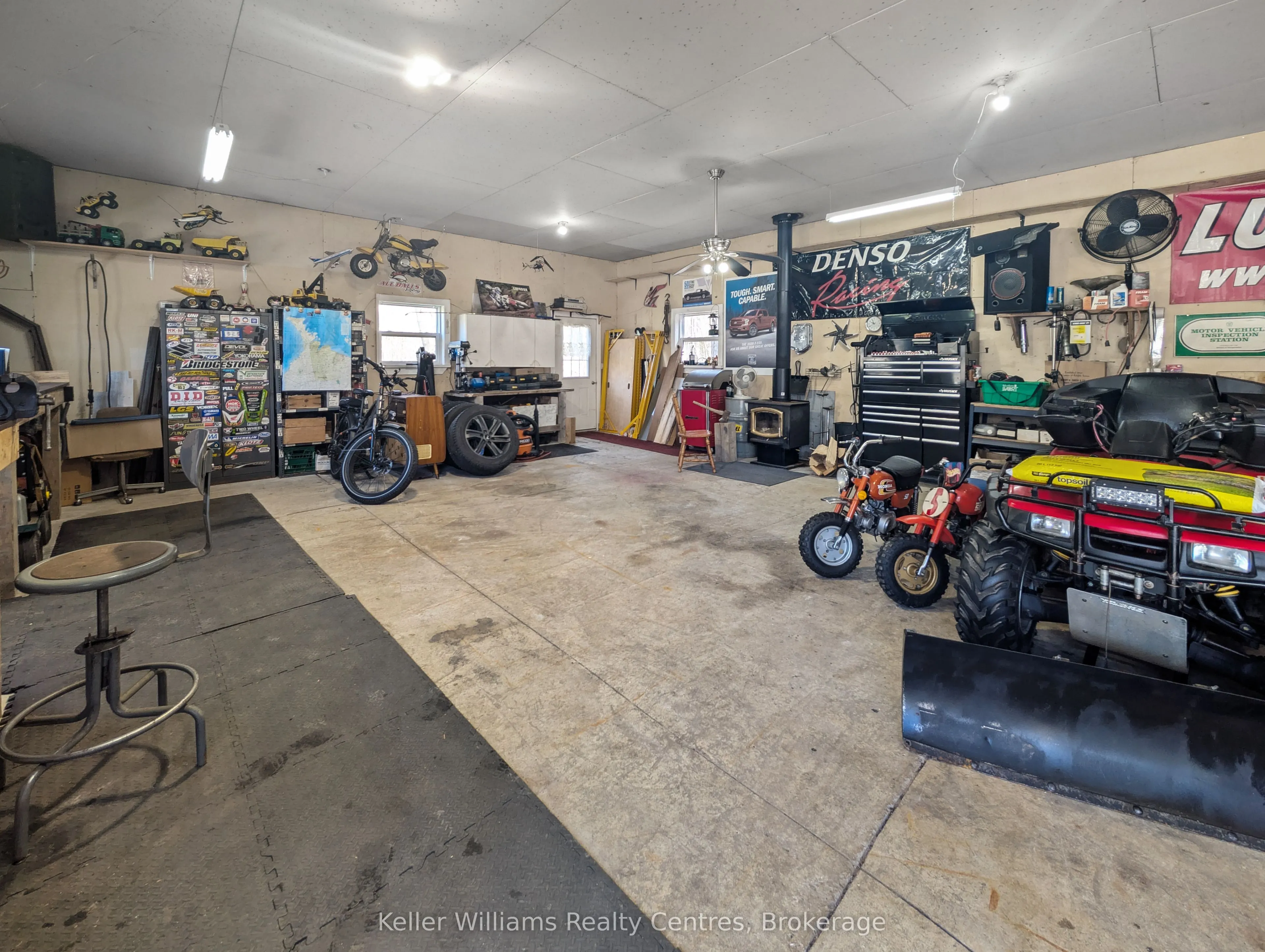 462028 Concession 24