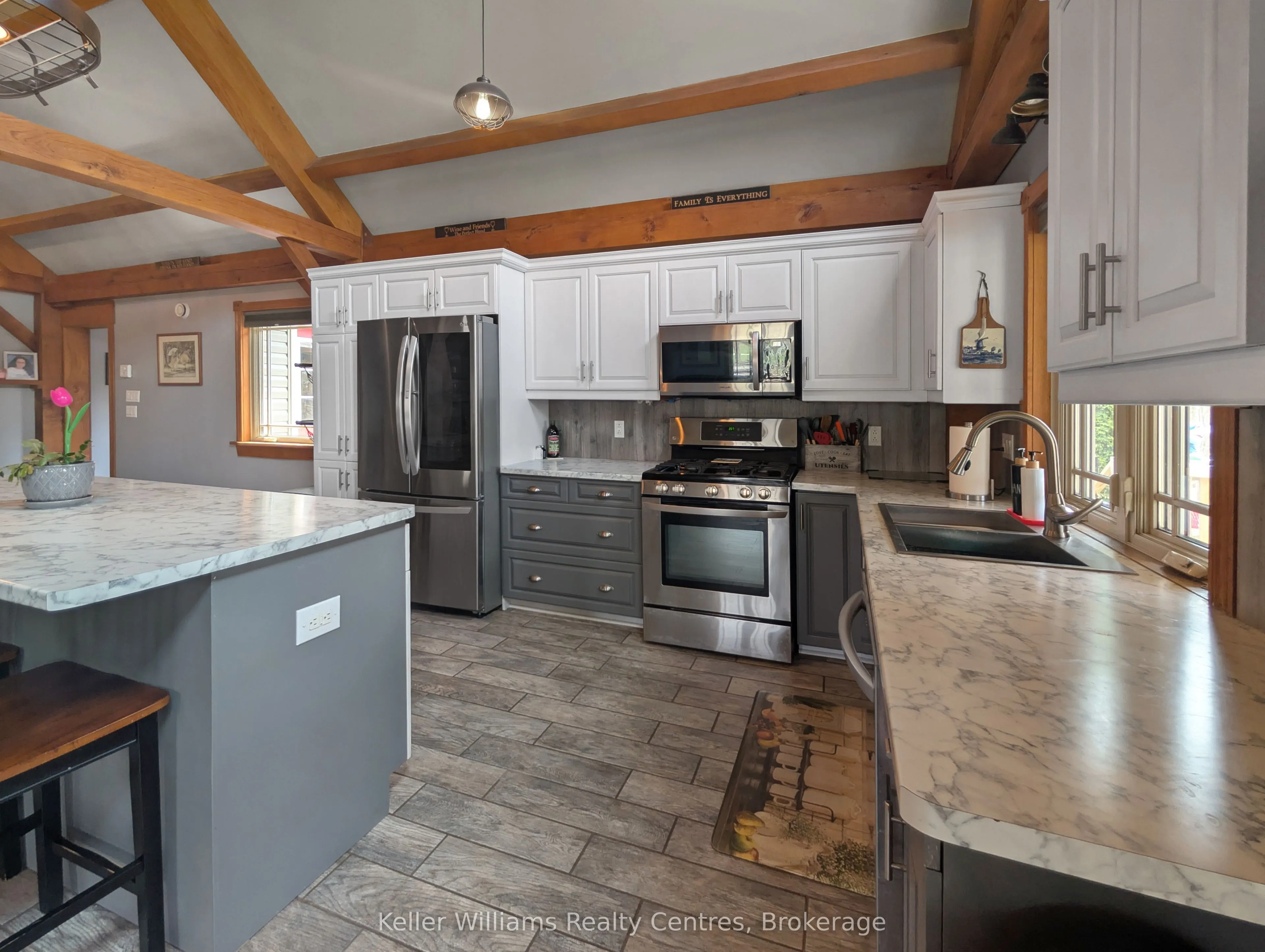 462028 Concession 24