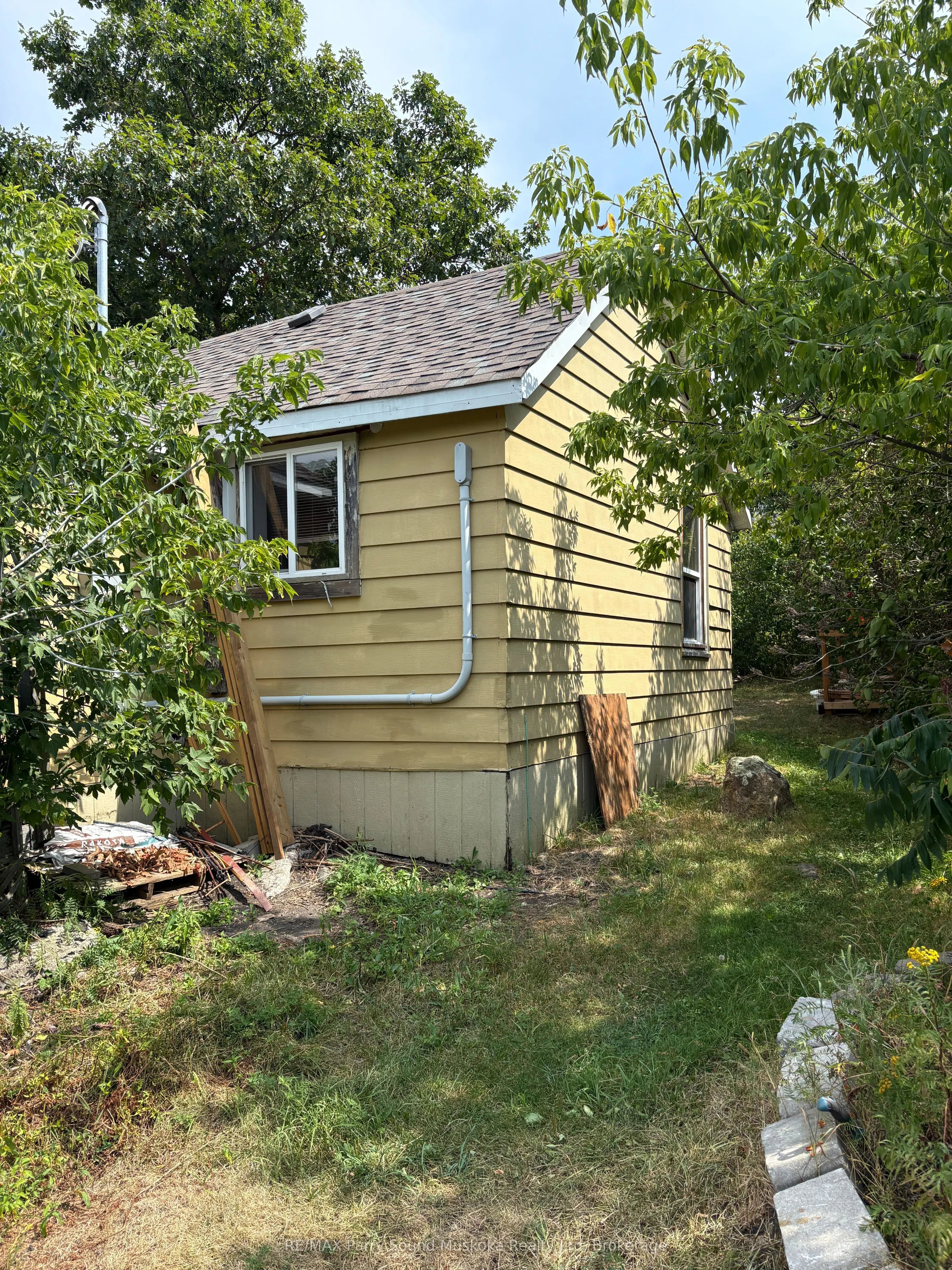 37 Parry Sound Road