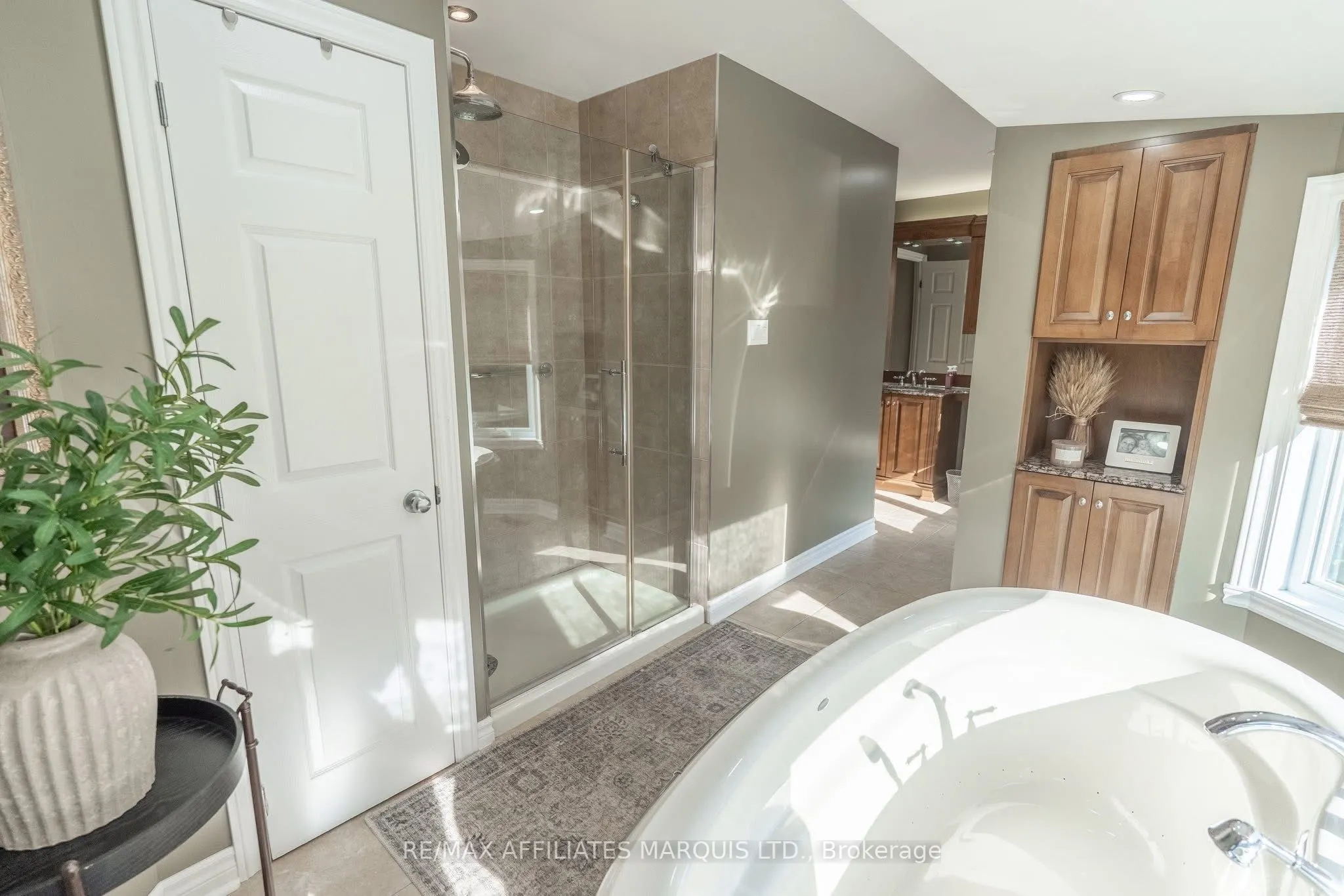 1733 Blakely Drive